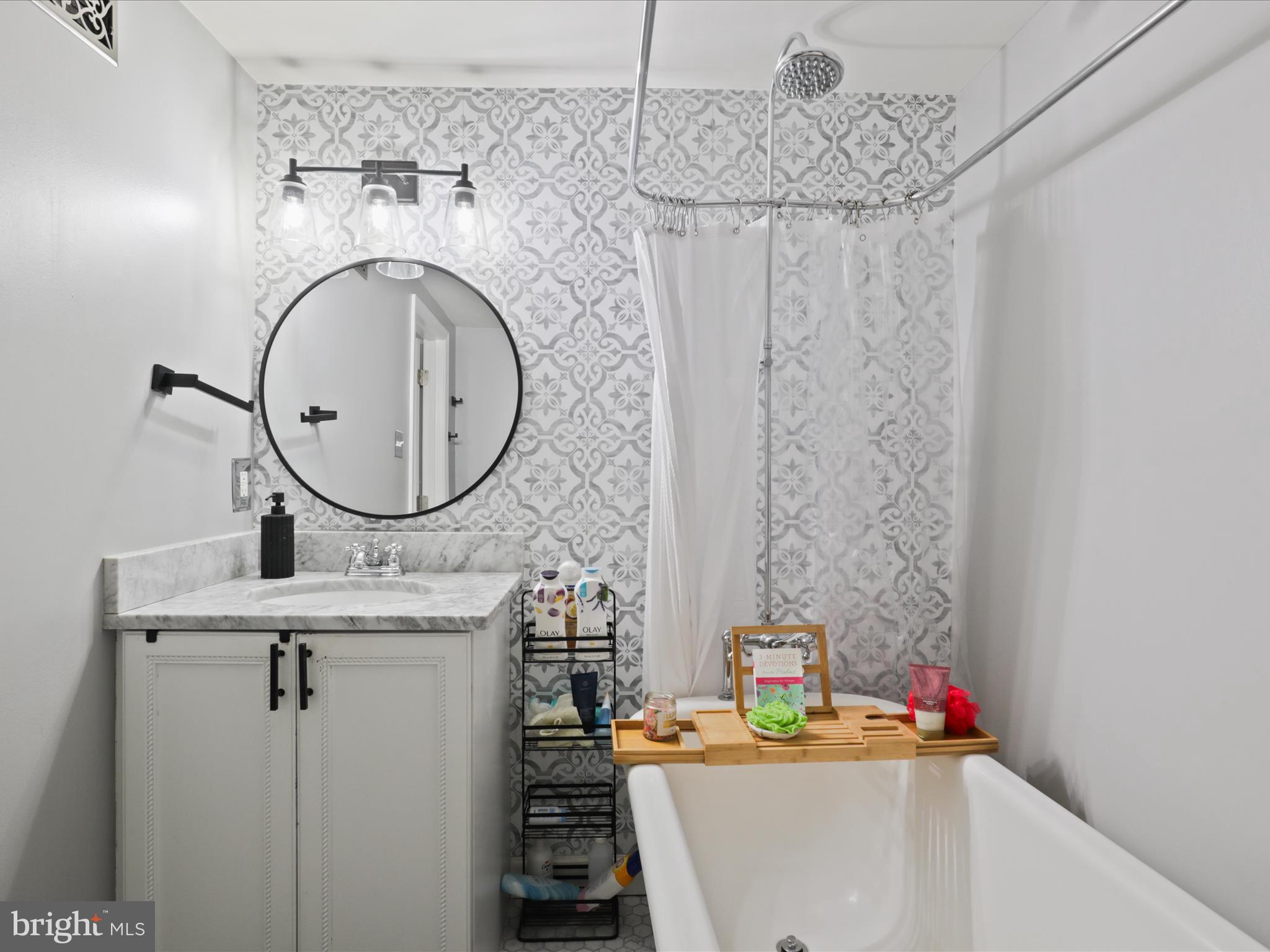 OLD TOWN ALEXANDRIA - Residential
