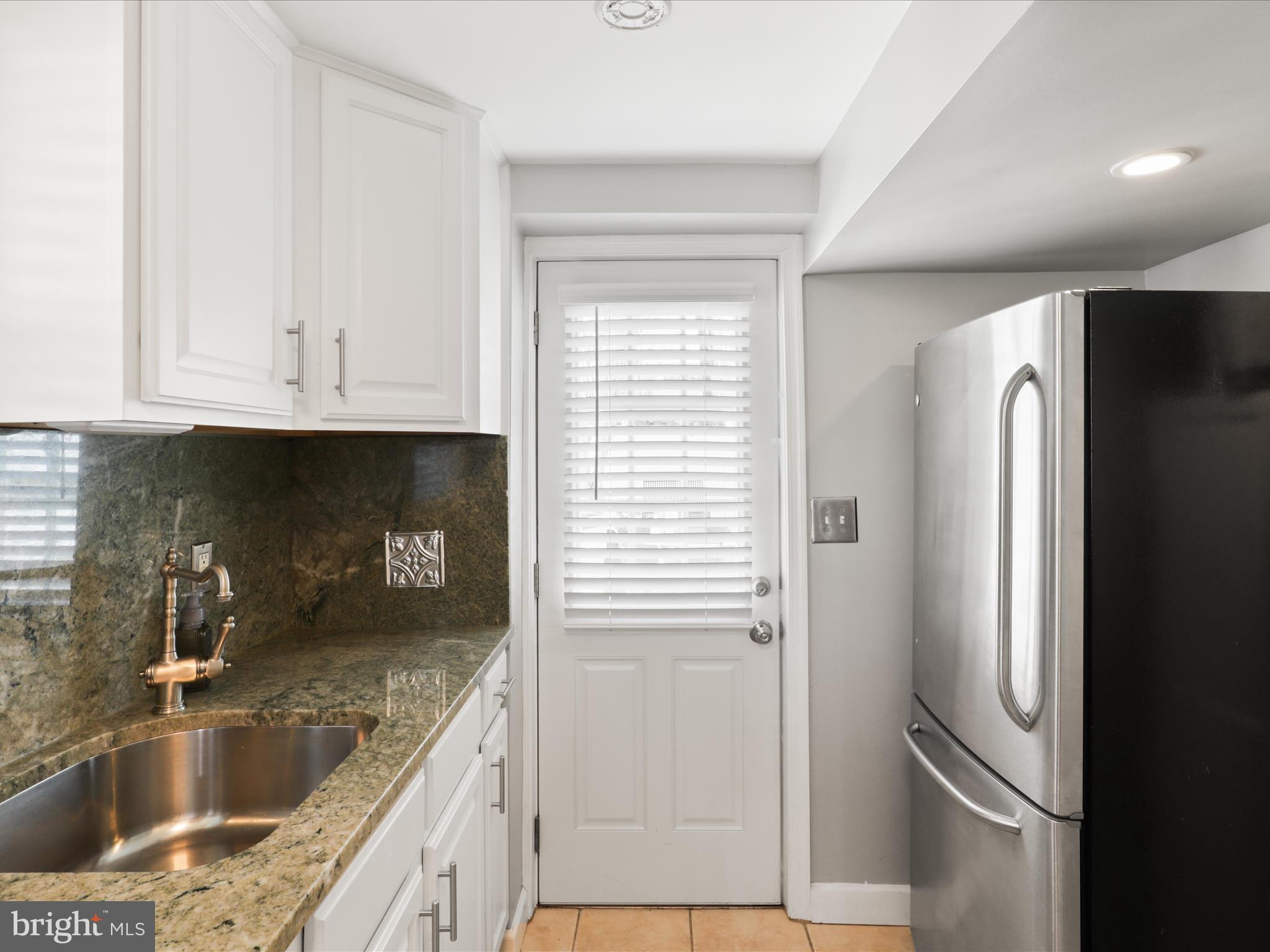 OLD TOWN ALEXANDRIA - Residential