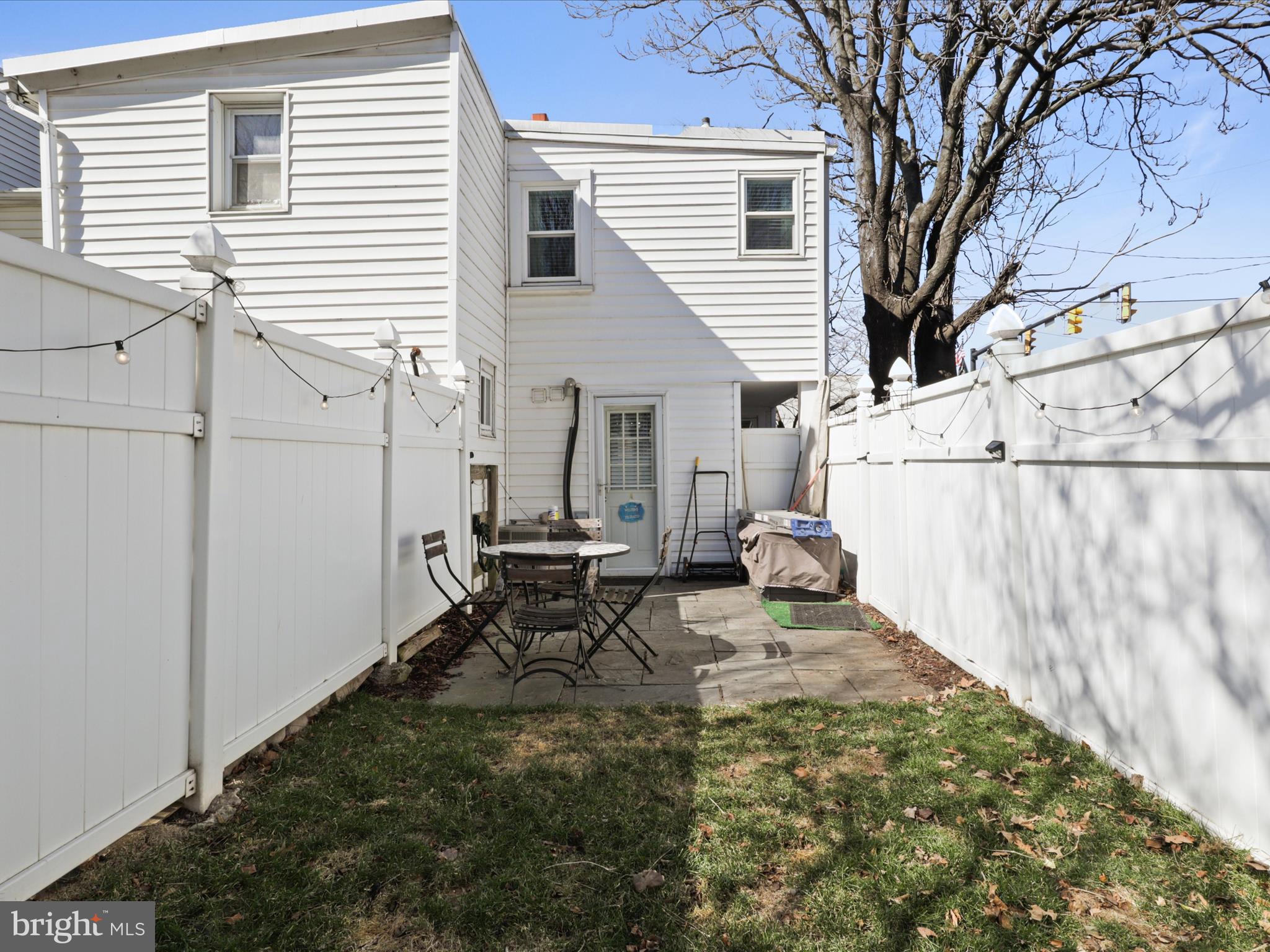 OLD TOWN ALEXANDRIA - Residential