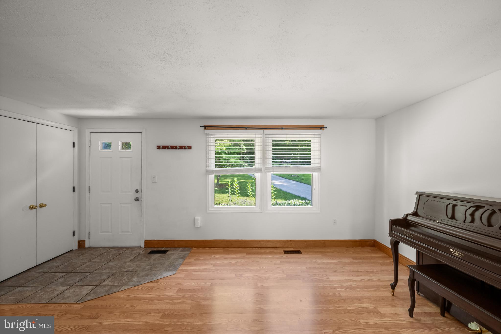 EAST HOPEWELL TWP - Residential