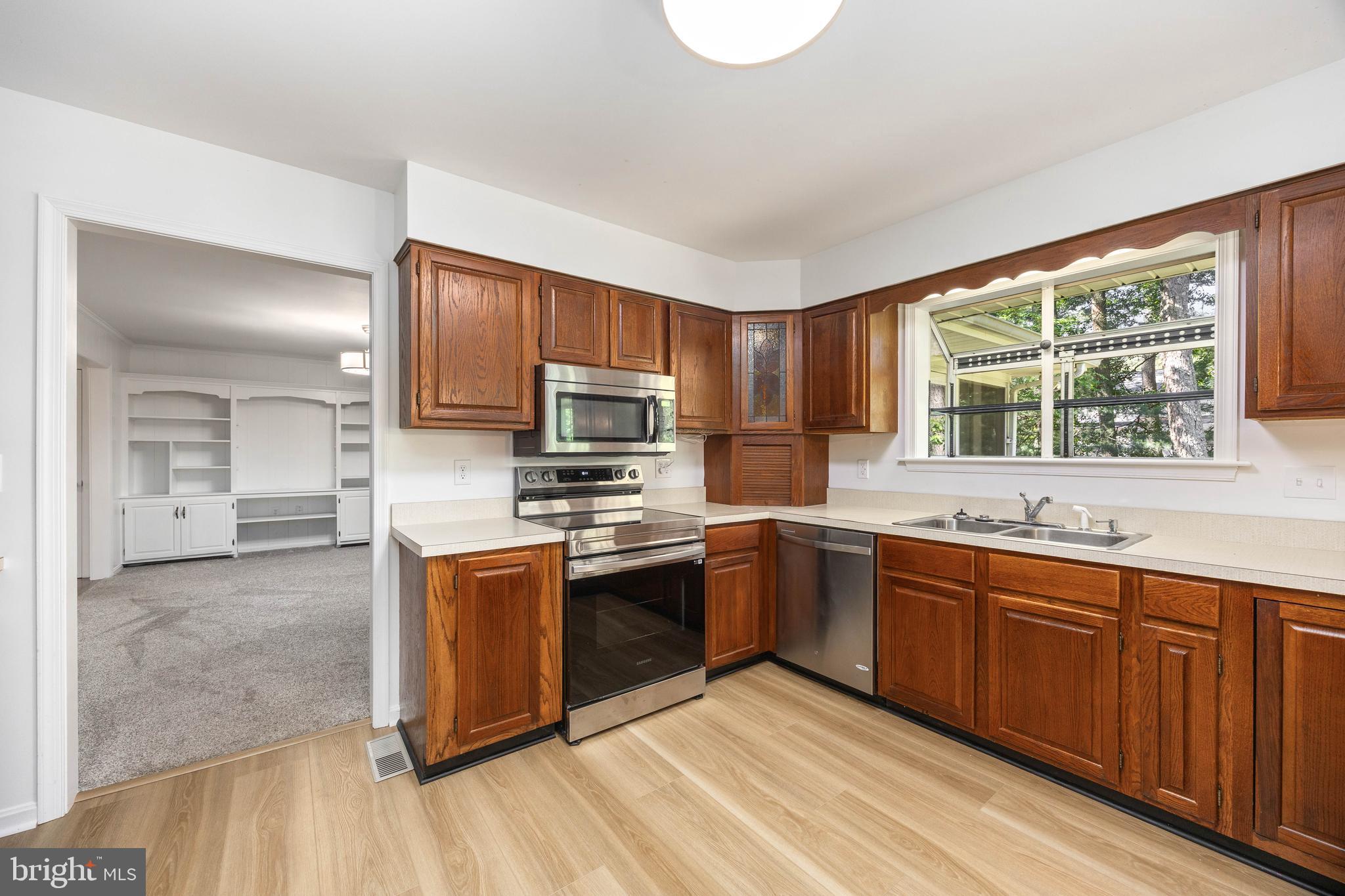COVERED BRIDGE ESTATES - Residential