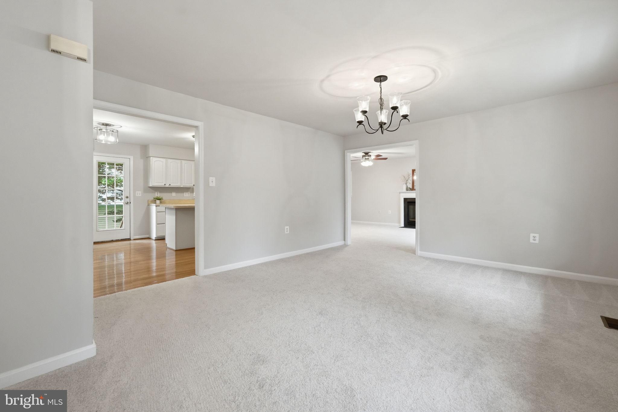 TOWN OF PURCELLVILLE - Residential