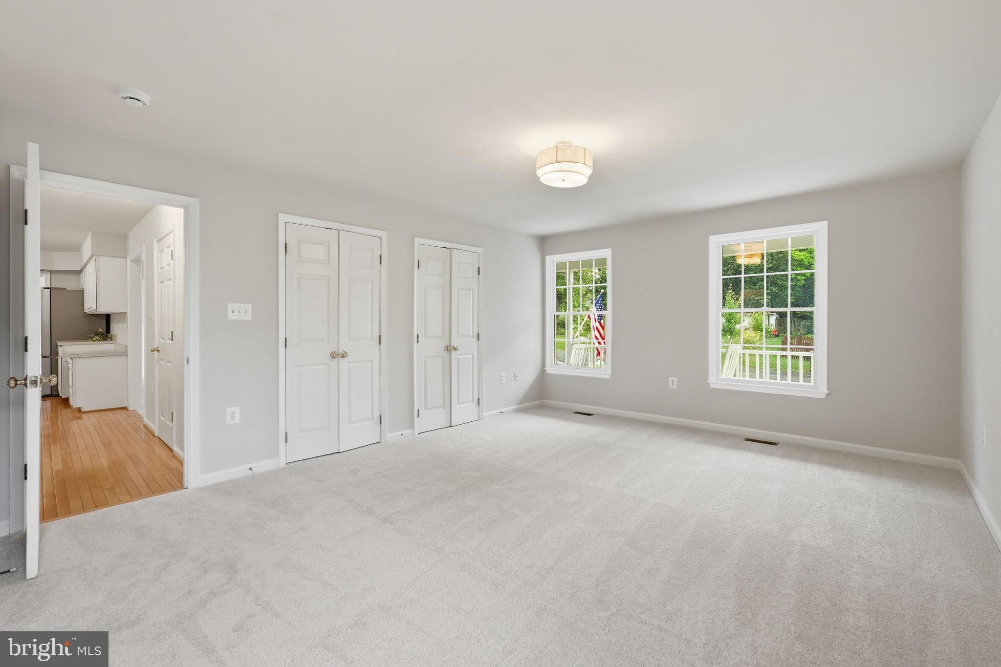 TOWN OF PURCELLVILLE - Residential