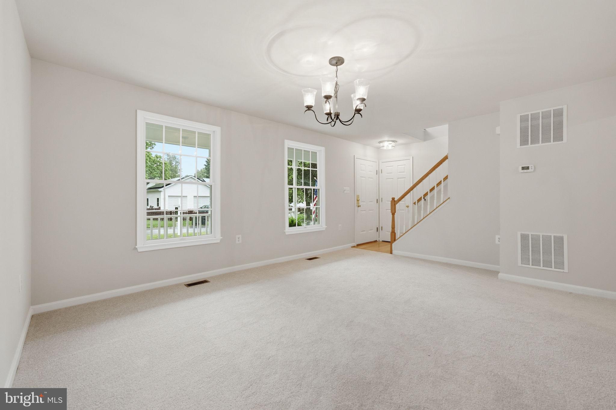 TOWN OF PURCELLVILLE - Residential