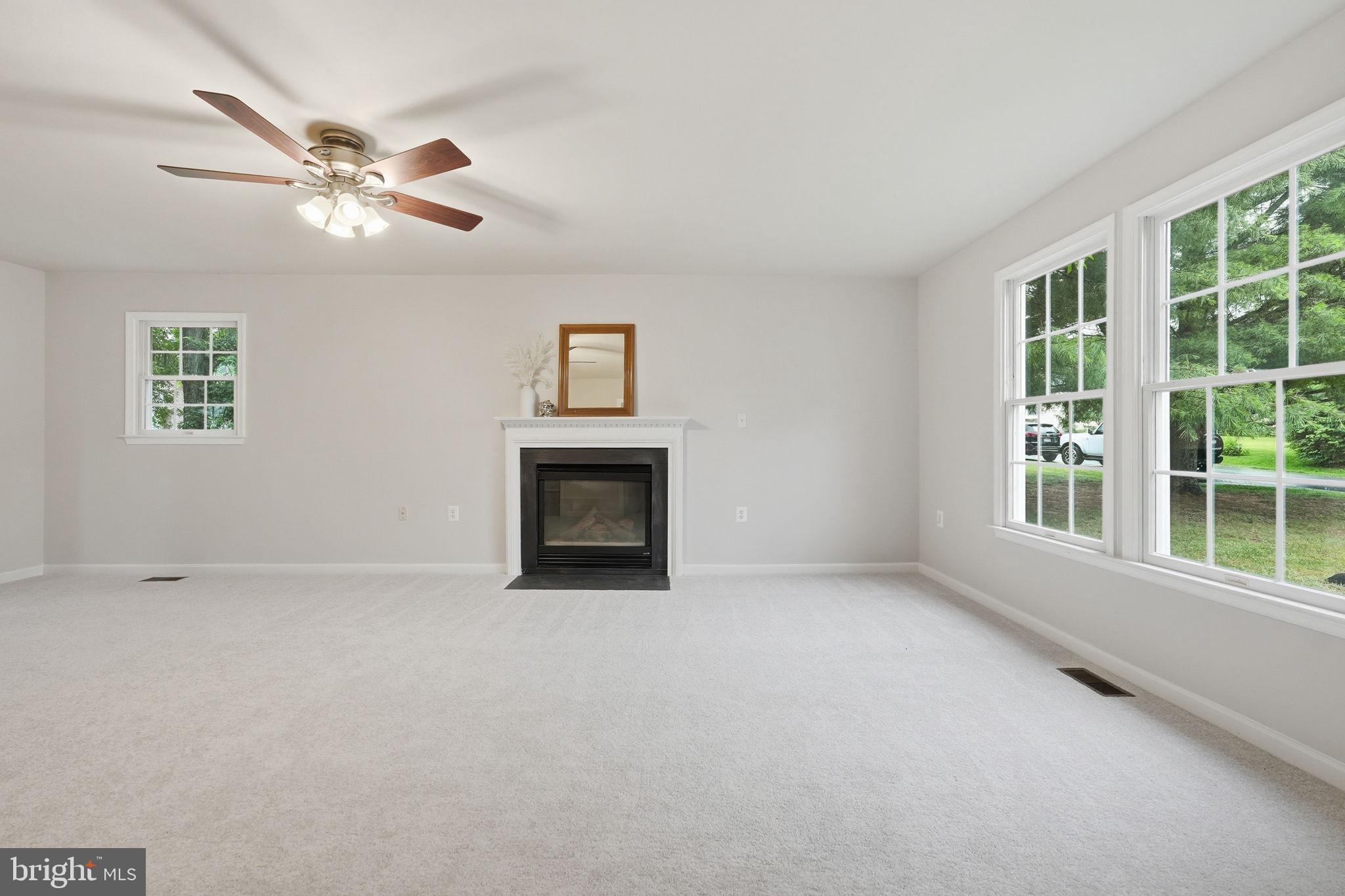 TOWN OF PURCELLVILLE - Residential