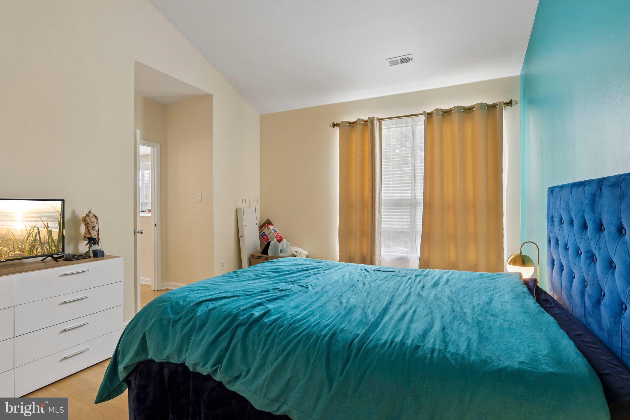 CORNERSTONE - Residential