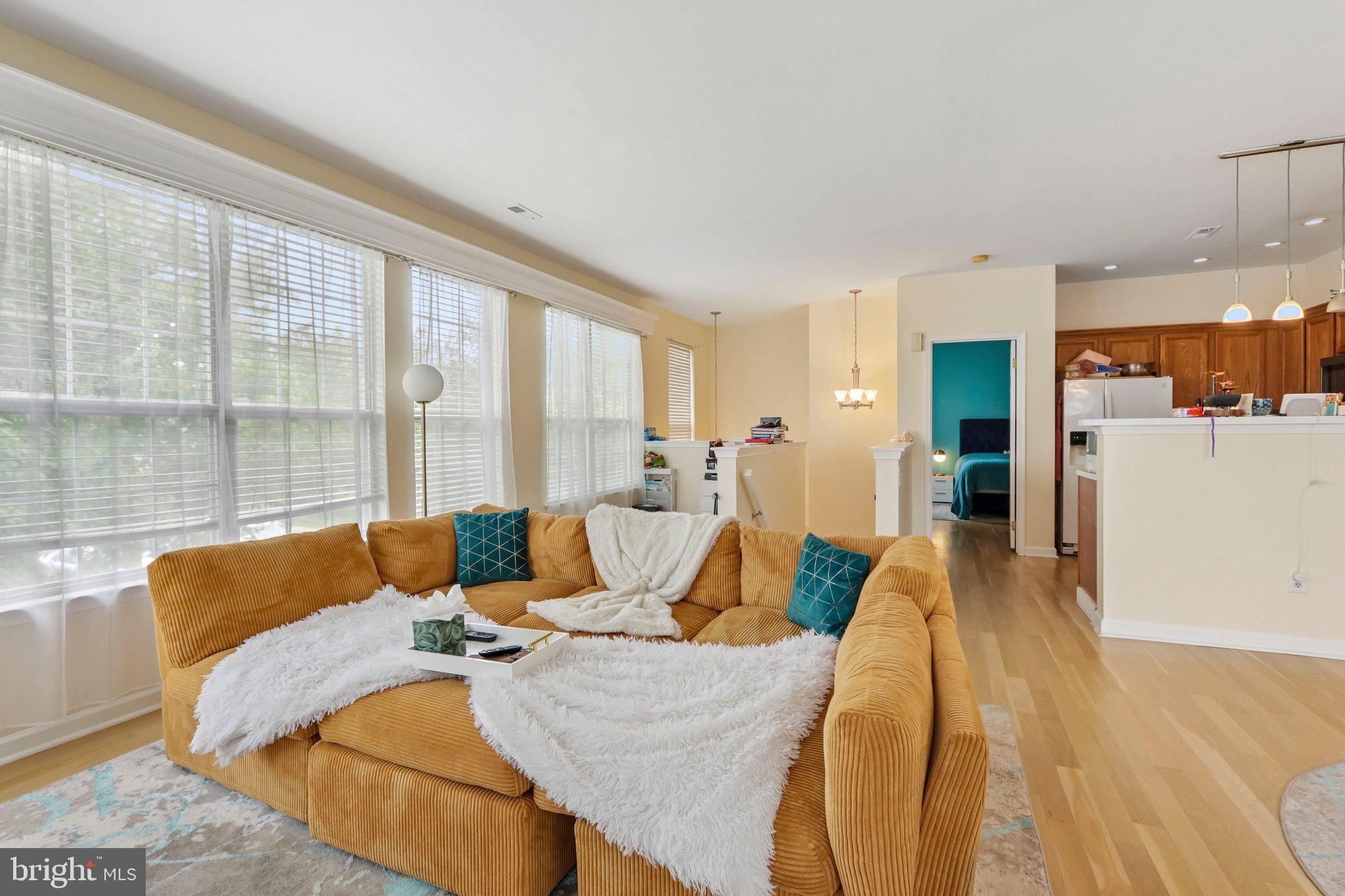 CORNERSTONE - Residential