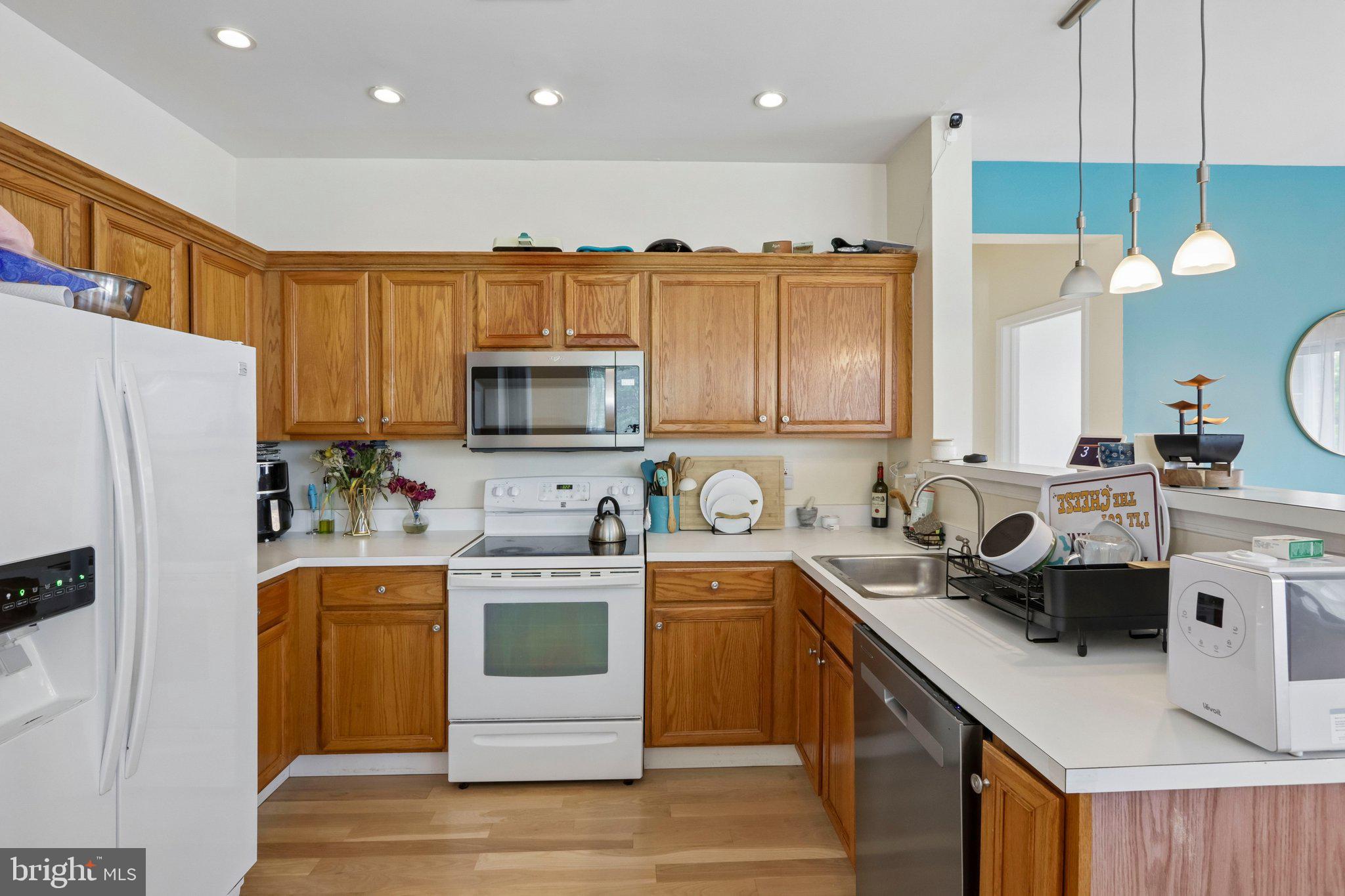 CORNERSTONE - Residential