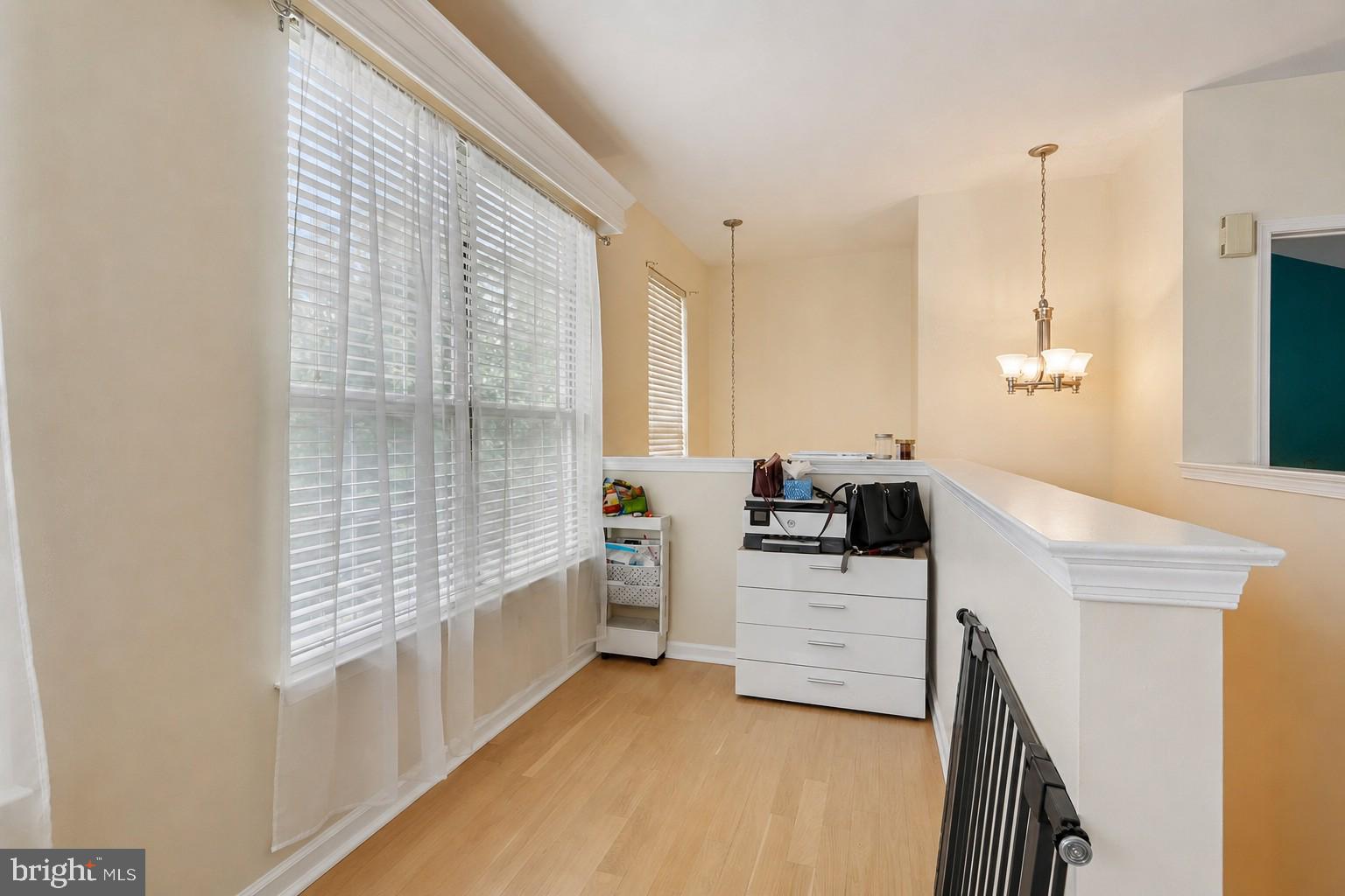 CORNERSTONE - Residential