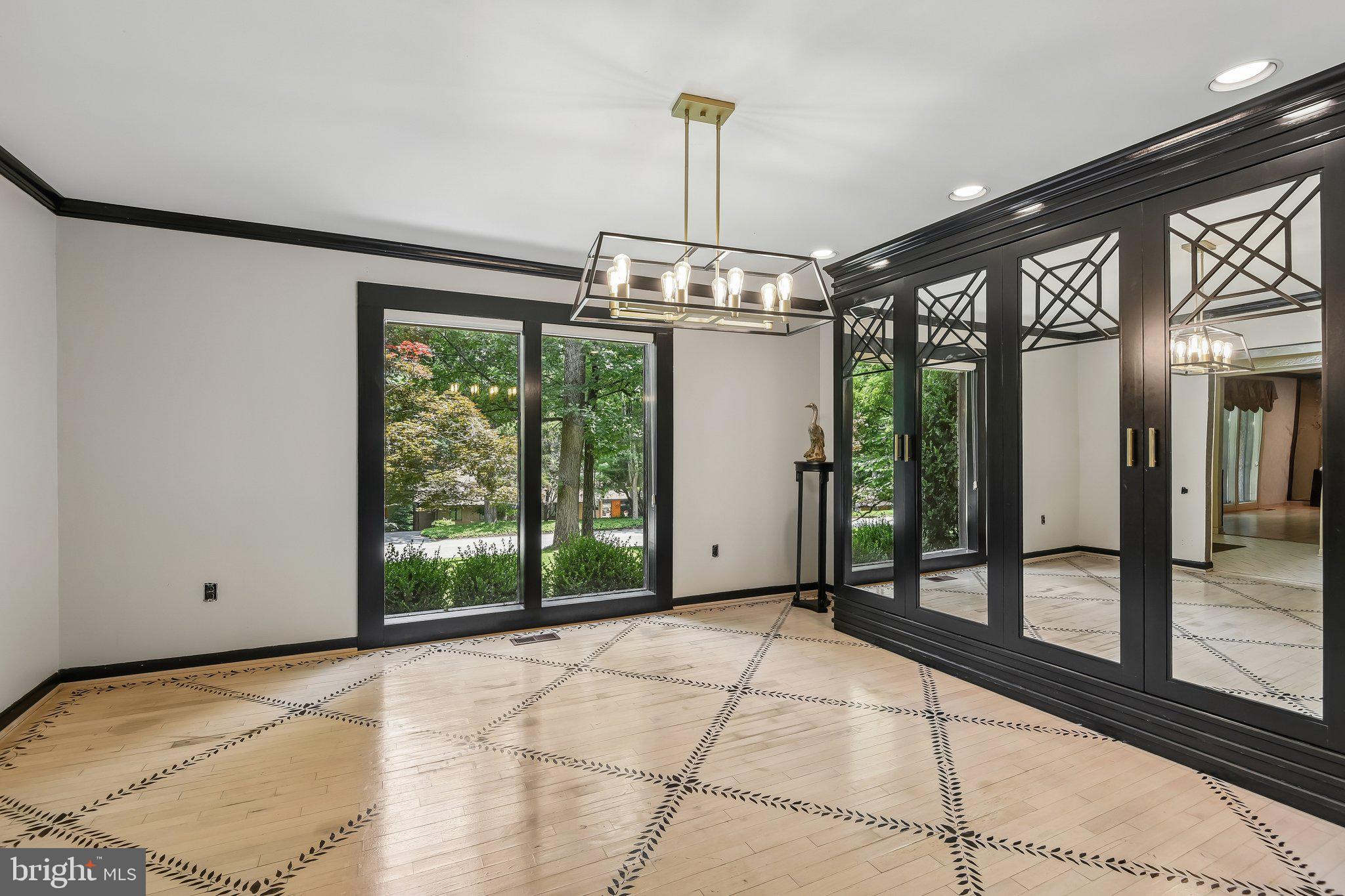 VALLEY HEIGHTS - Residential