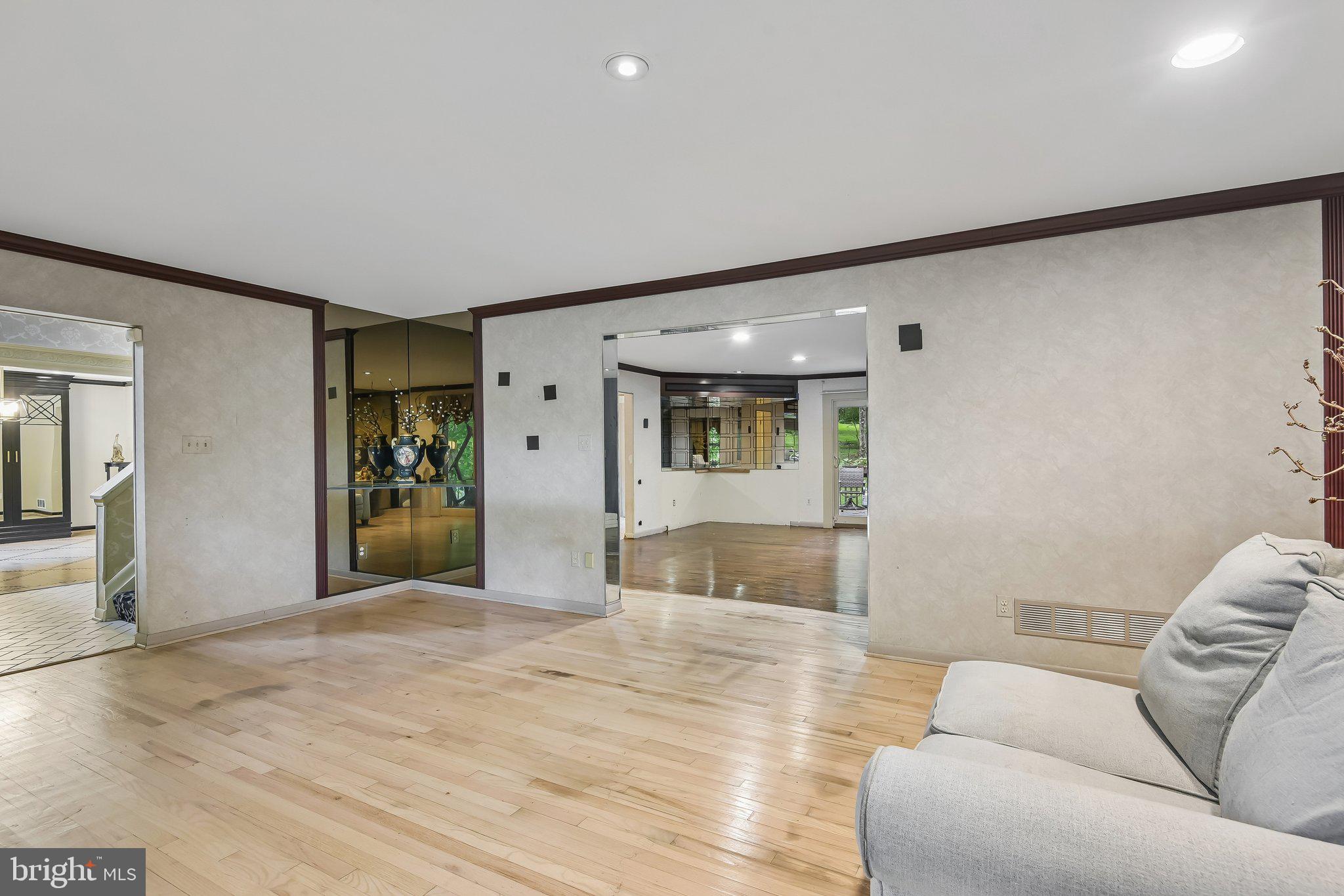 VALLEY HEIGHTS - Residential