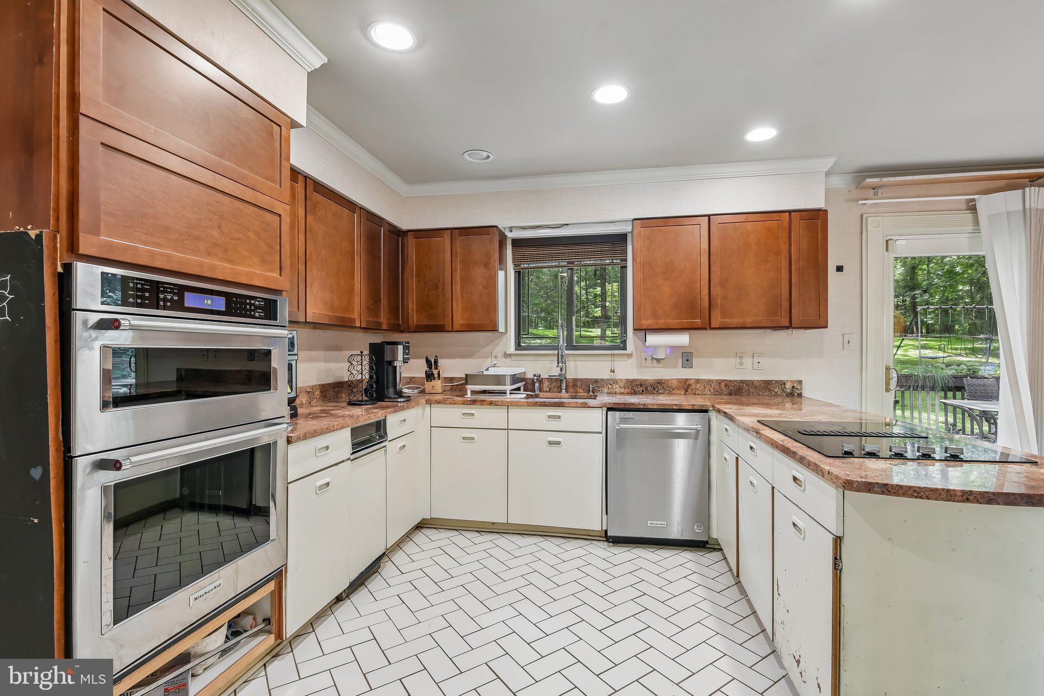 VALLEY HEIGHTS - Residential
