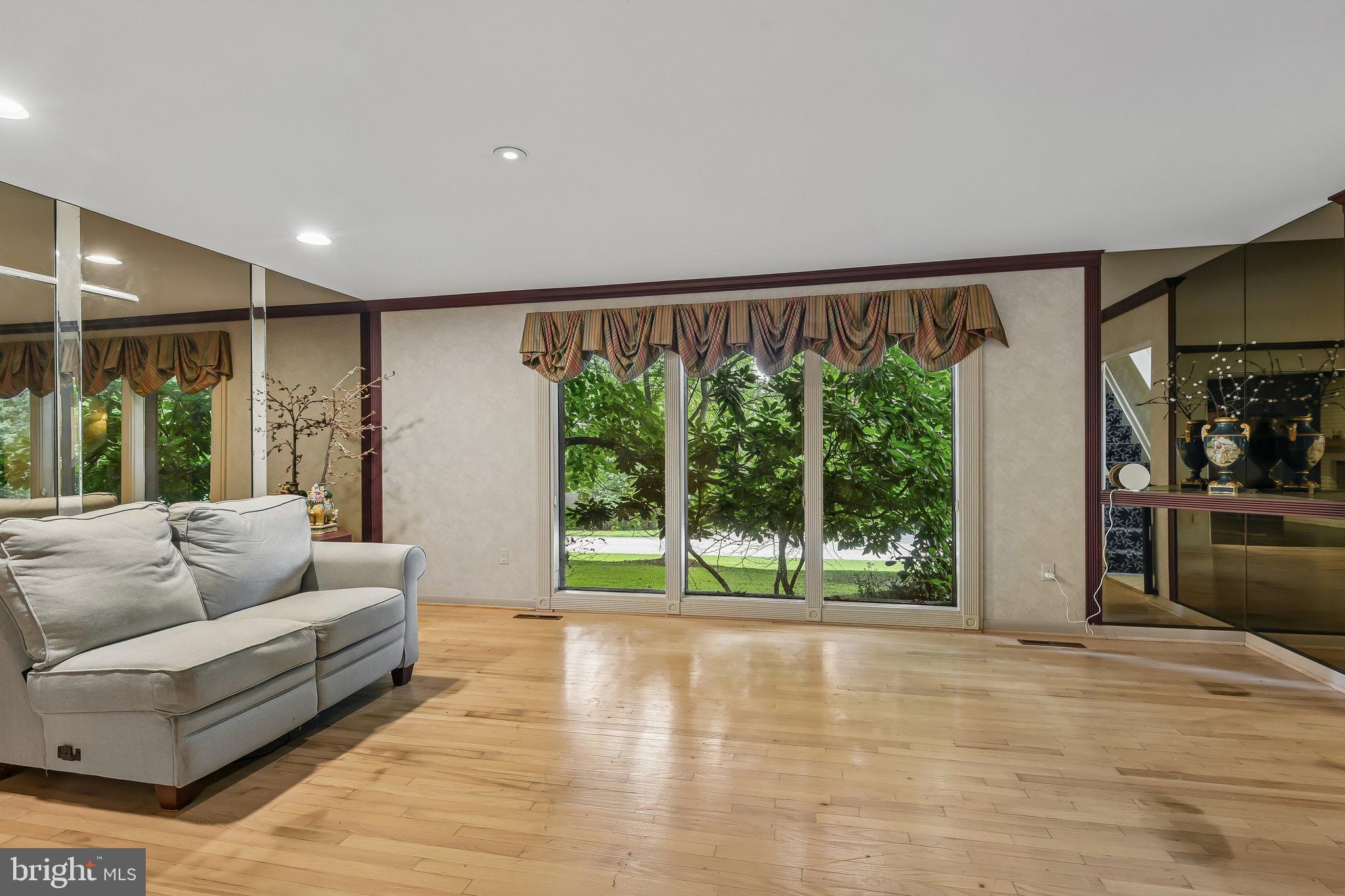 VALLEY HEIGHTS - Residential