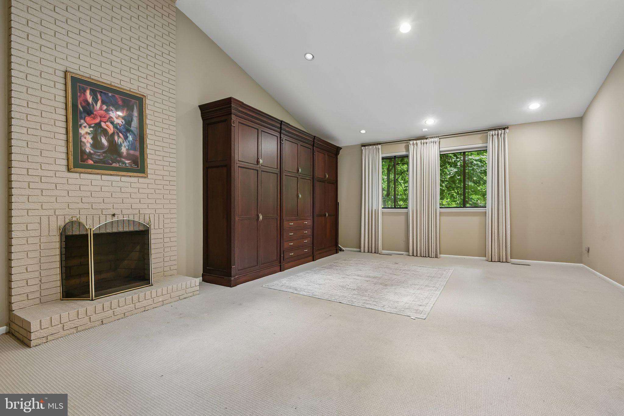 VALLEY HEIGHTS - Residential