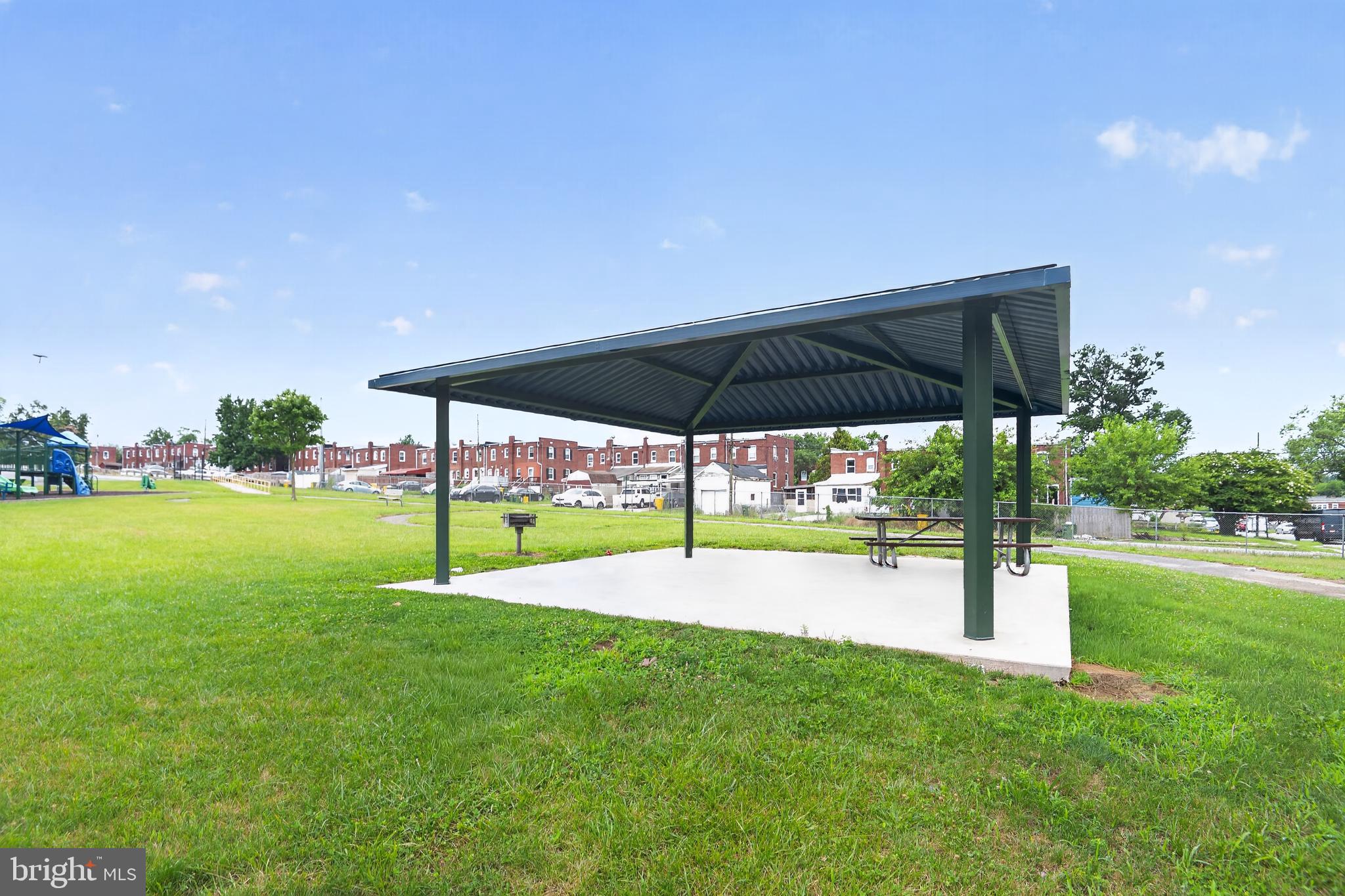 ARUNDEL VILLAGE - Residential