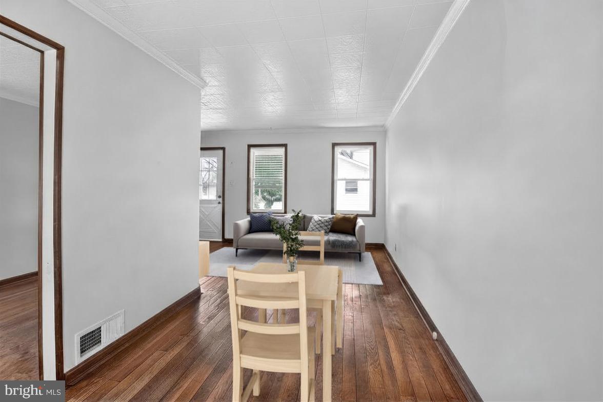 ARUNDEL VILLAGE - Residential