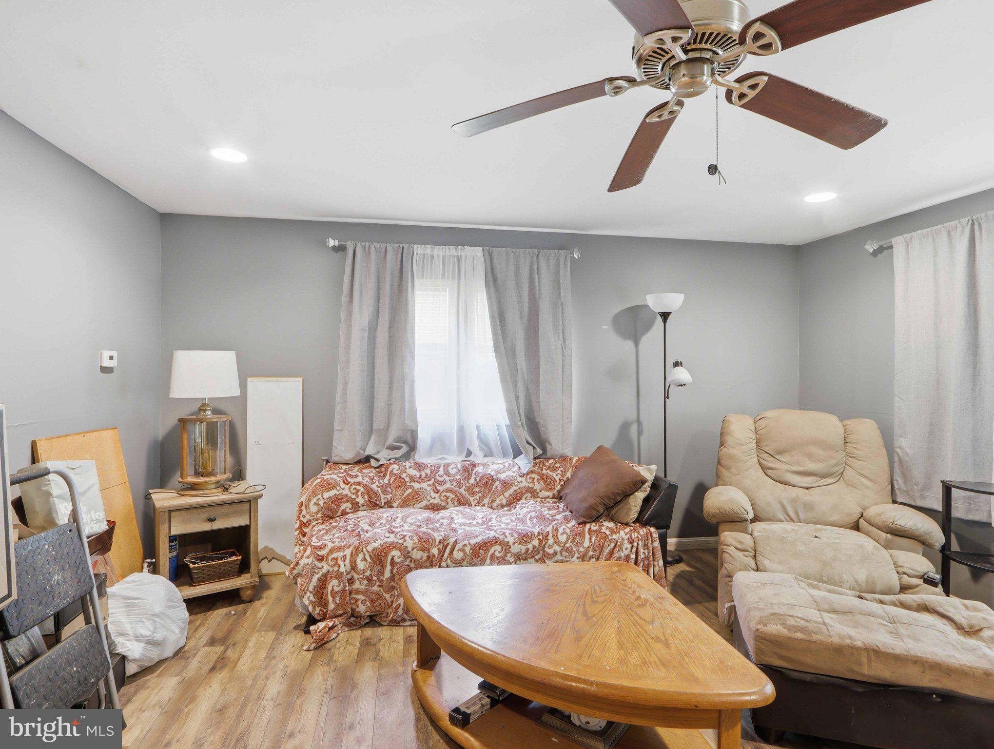 RIVERVIEW - Residential