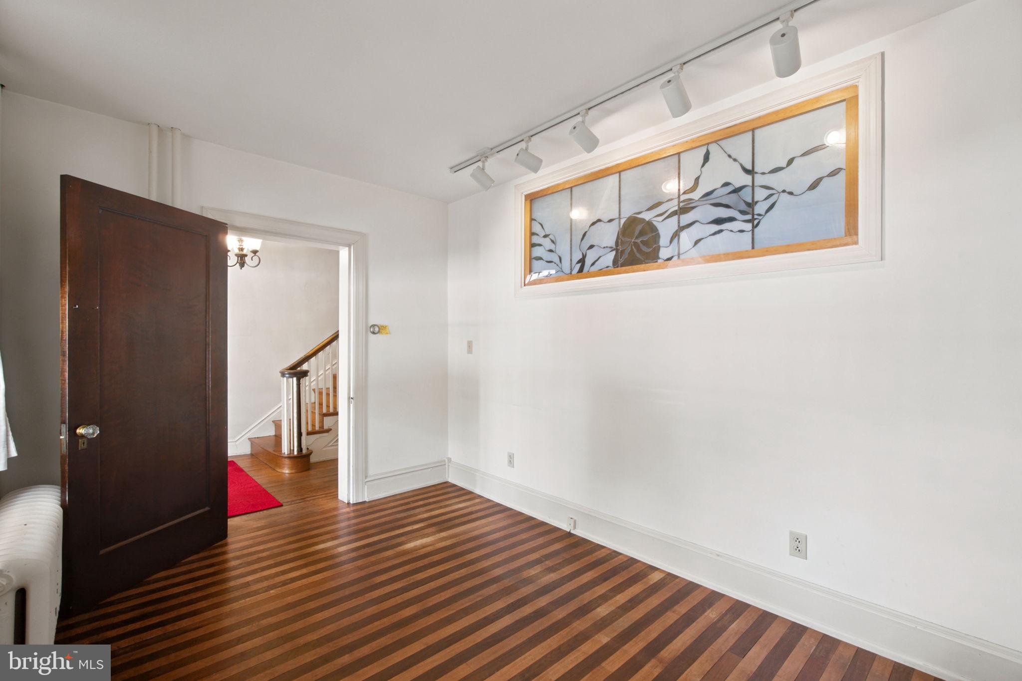 WESTMINSTER ELECTION DISTRICT - Residential