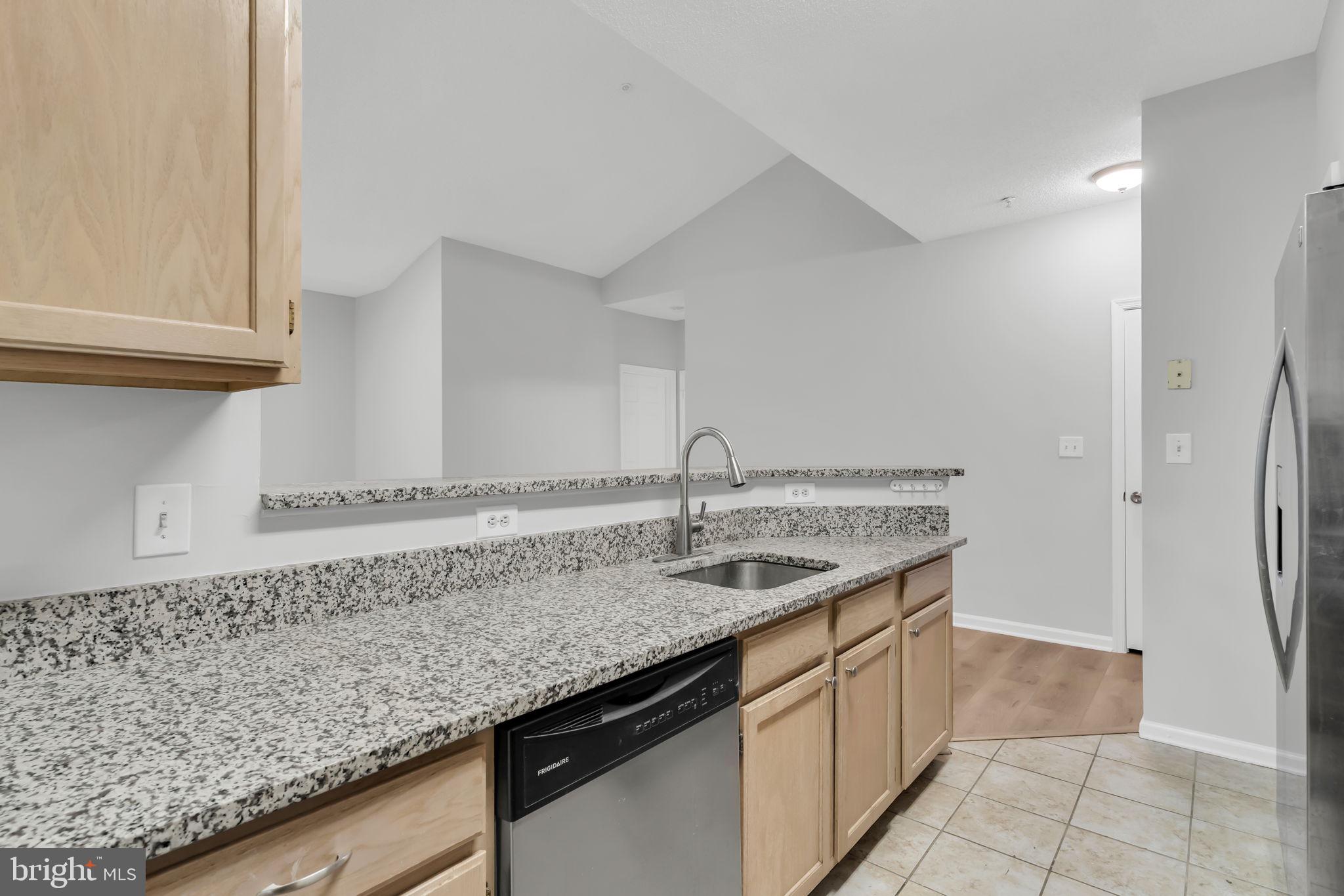 EDGEWATER AT TOWN CENTER - Residential