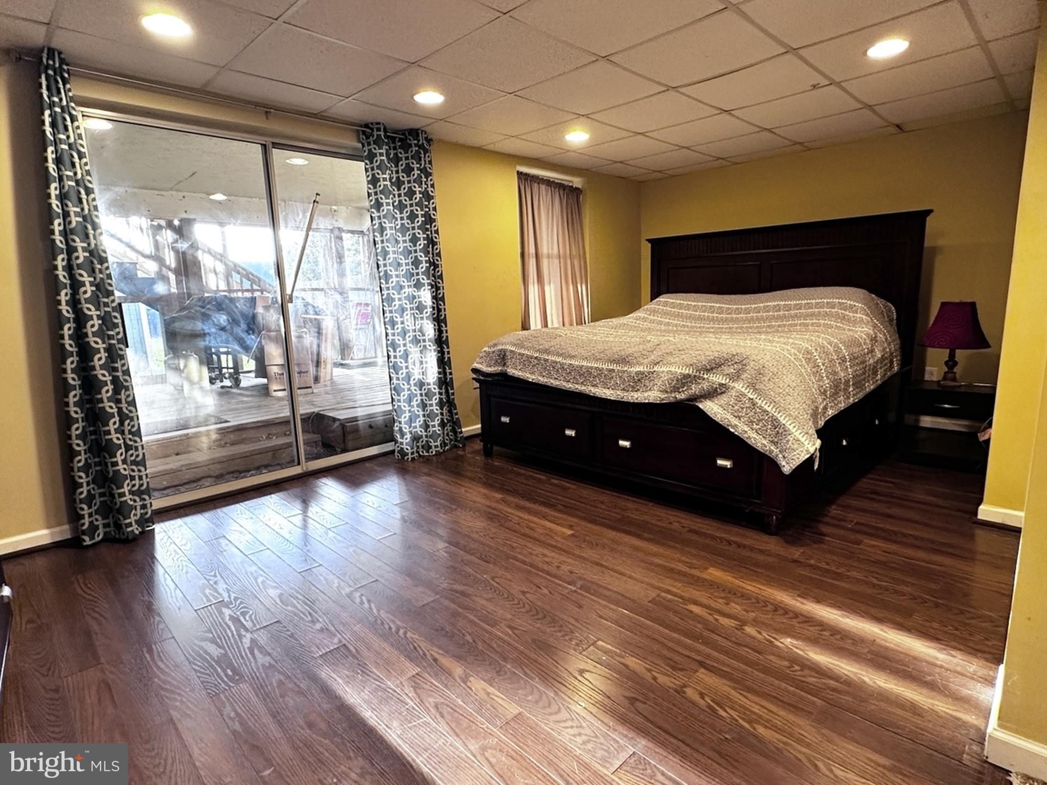 VALLEY SPRING ESTATES - Residential