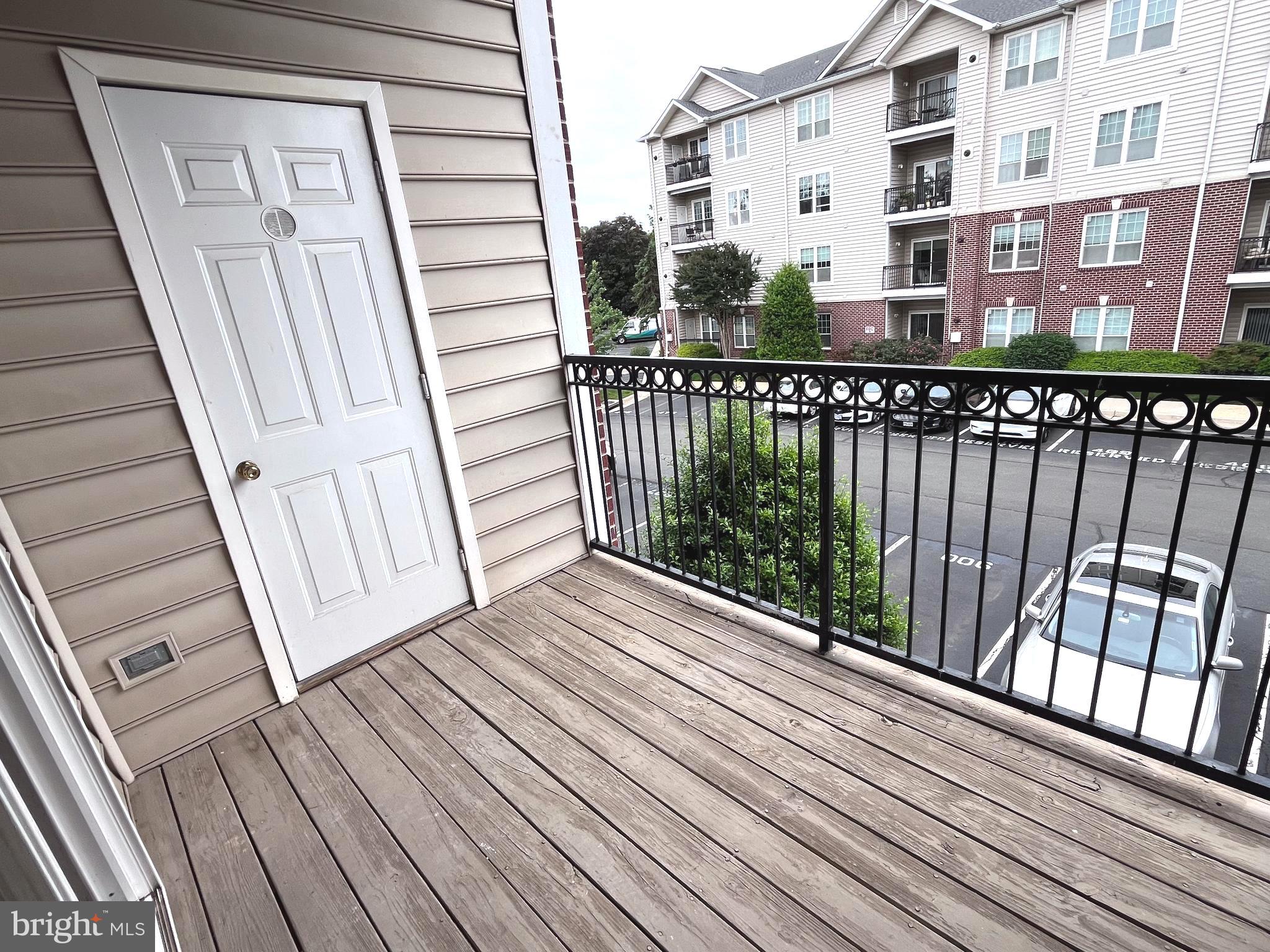 GATES OF MCLEAN - Residential