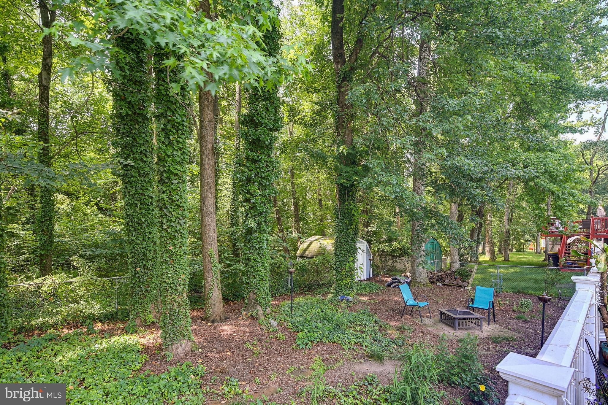 HARMANS WOODS - Residential