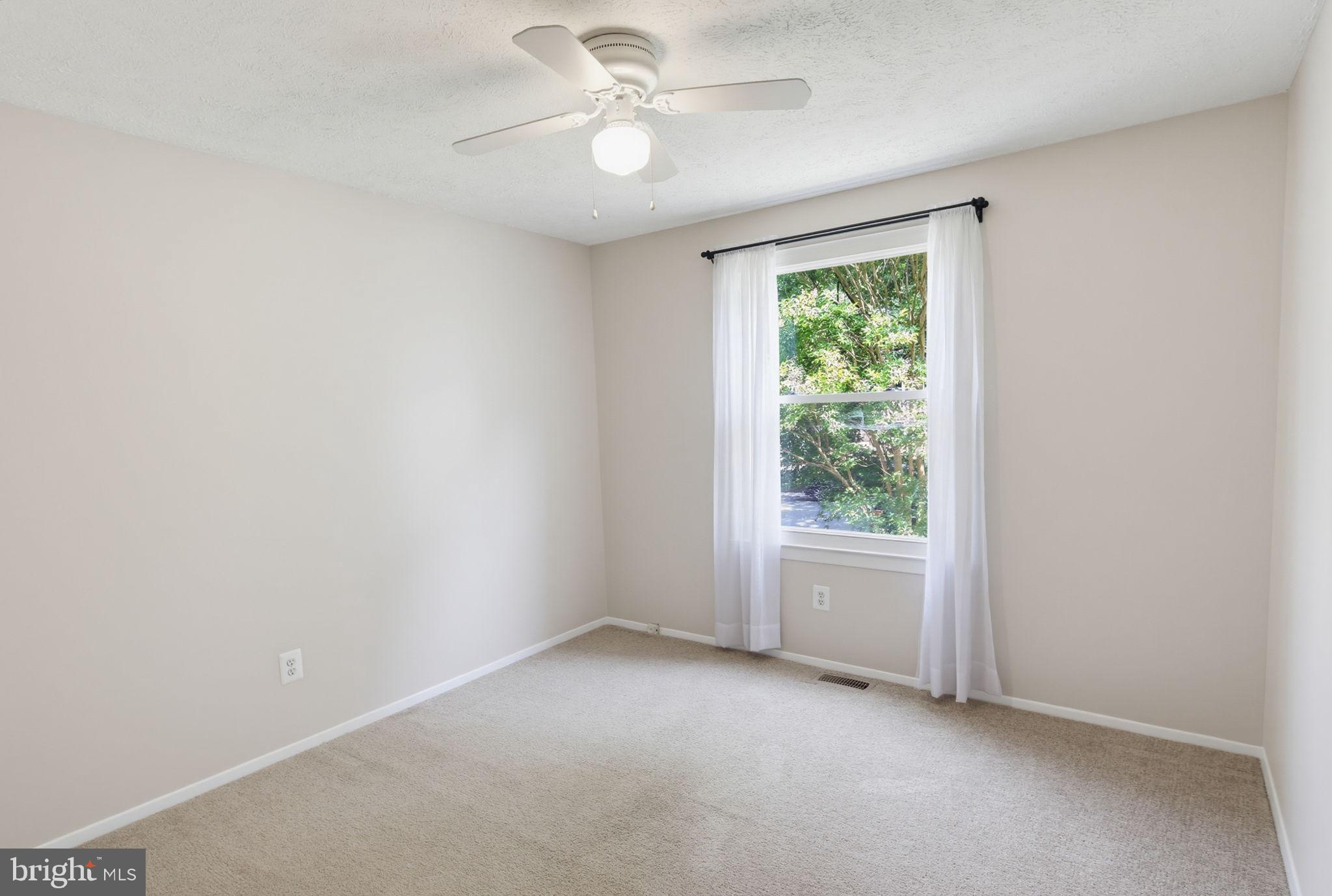 HARMANS WOODS - Residential