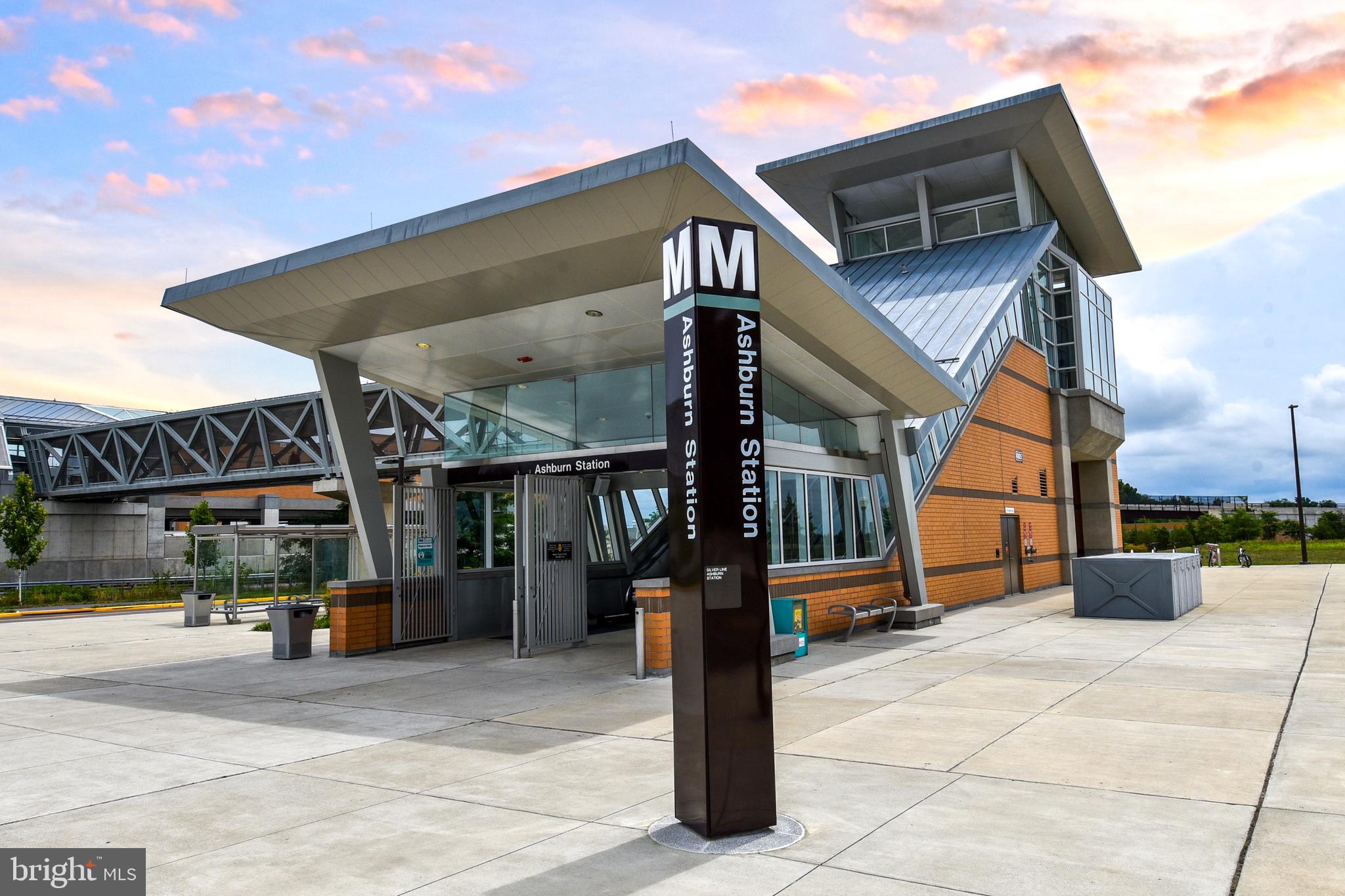 METRO WALK AT MOOREFIELD STATION - Residential