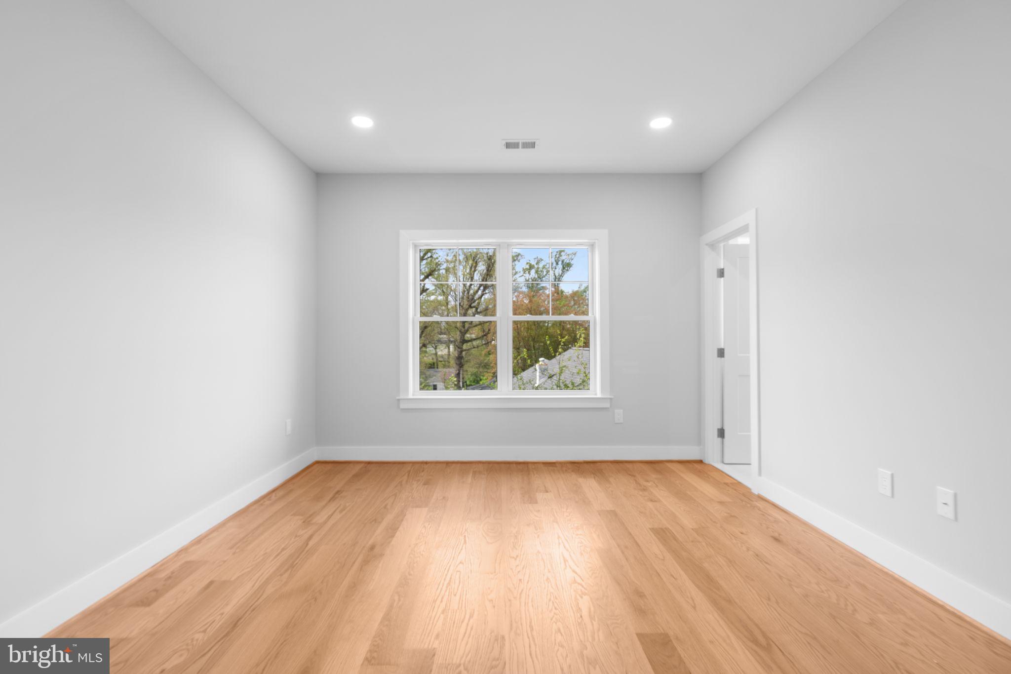 PIMMIT HILLS - Residential