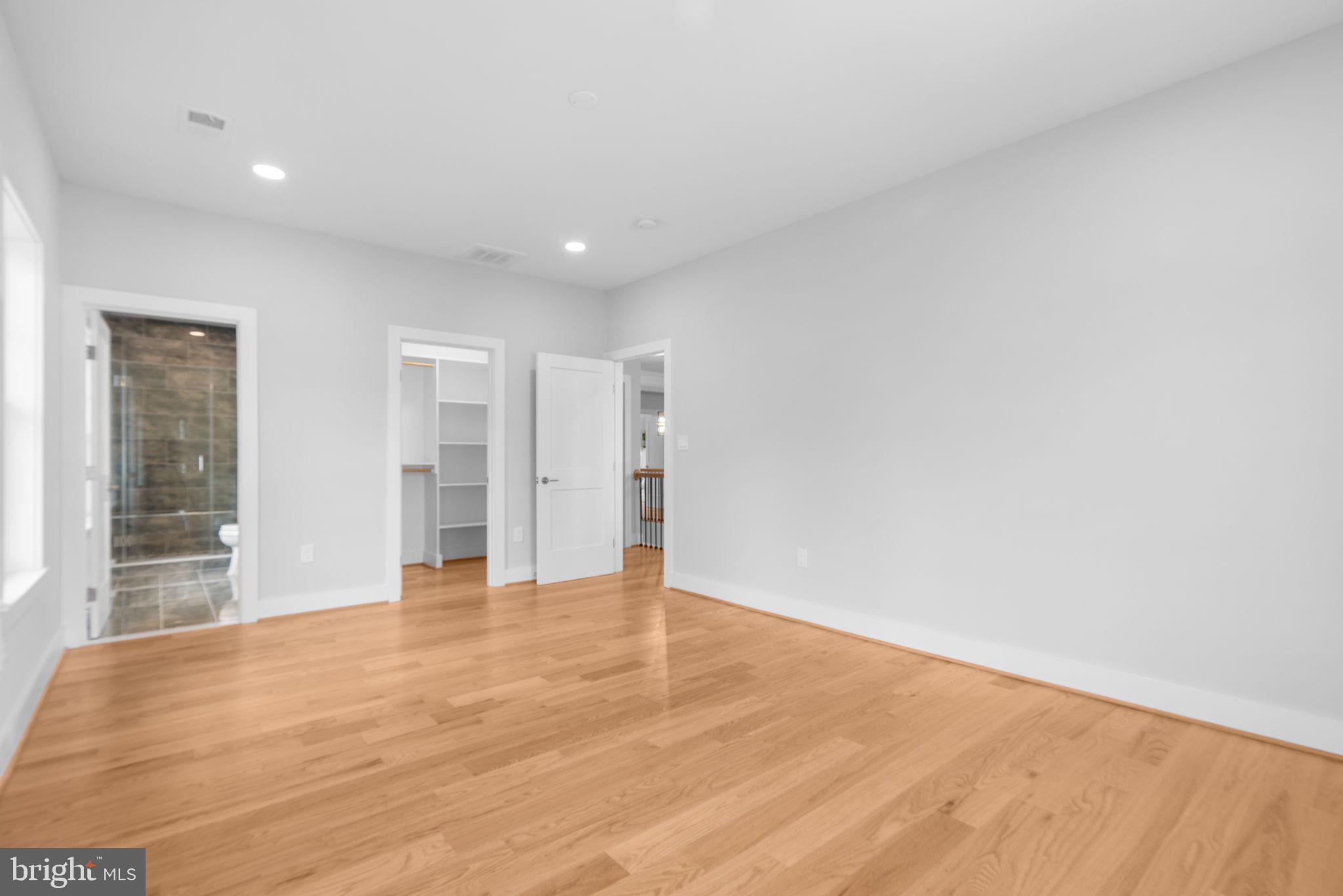 PIMMIT HILLS - Residential