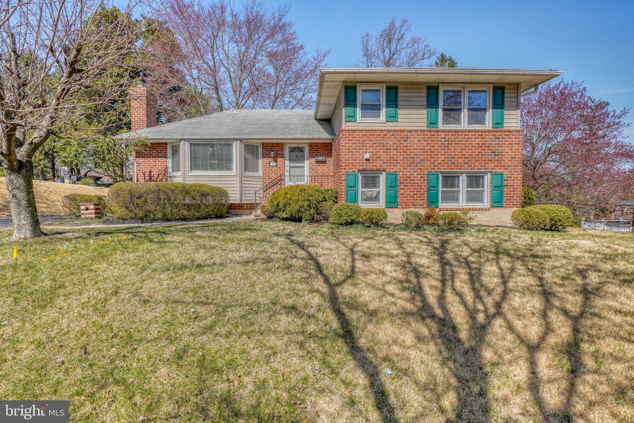 CAMPUS HILLS - Residential