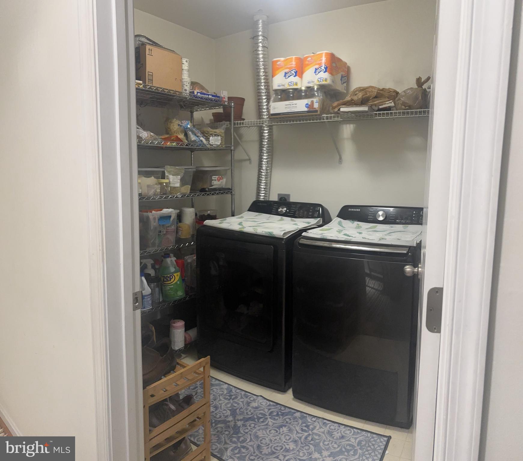 STONERIDGE CONDOMINIUMS - Residential