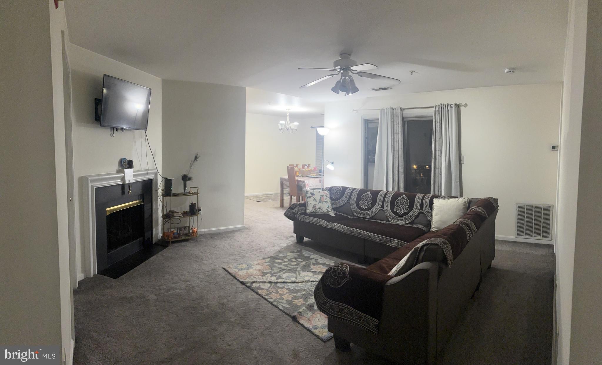 STONERIDGE CONDOMINIUMS - Residential