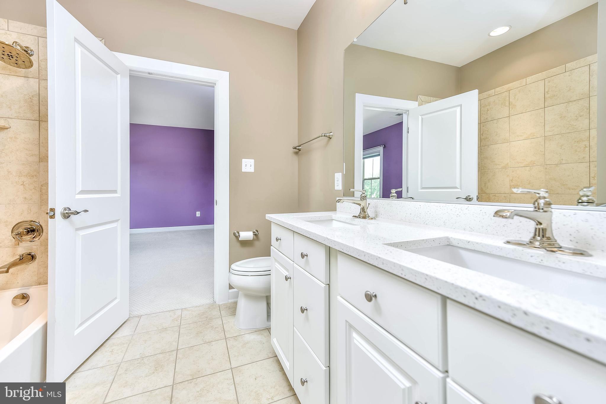 WOODSON SQUARE - Residential