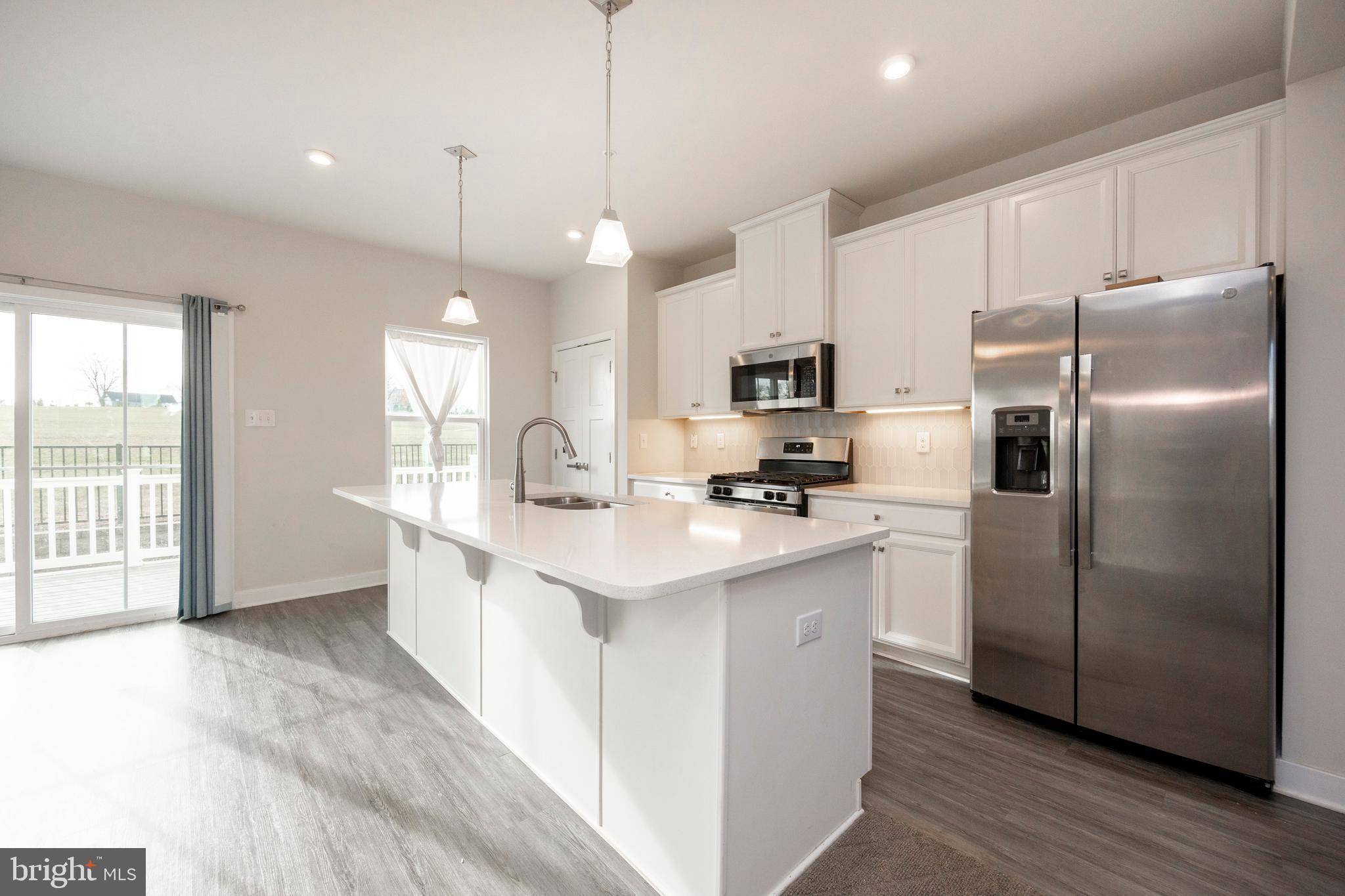 MAPLEVIEW - Residential Lease