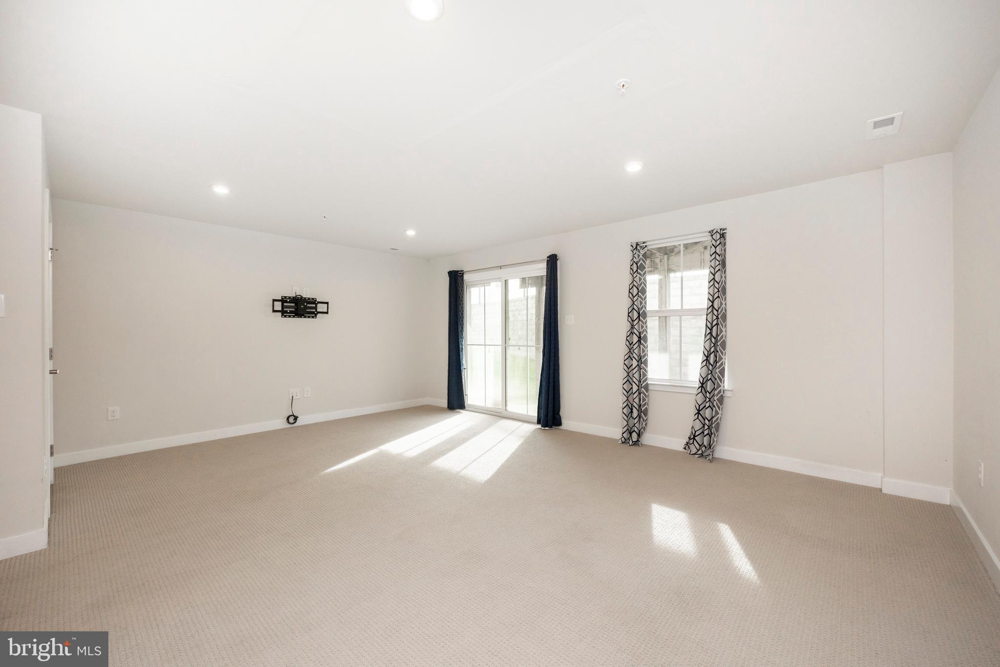 MAPLEVIEW - Residential Lease