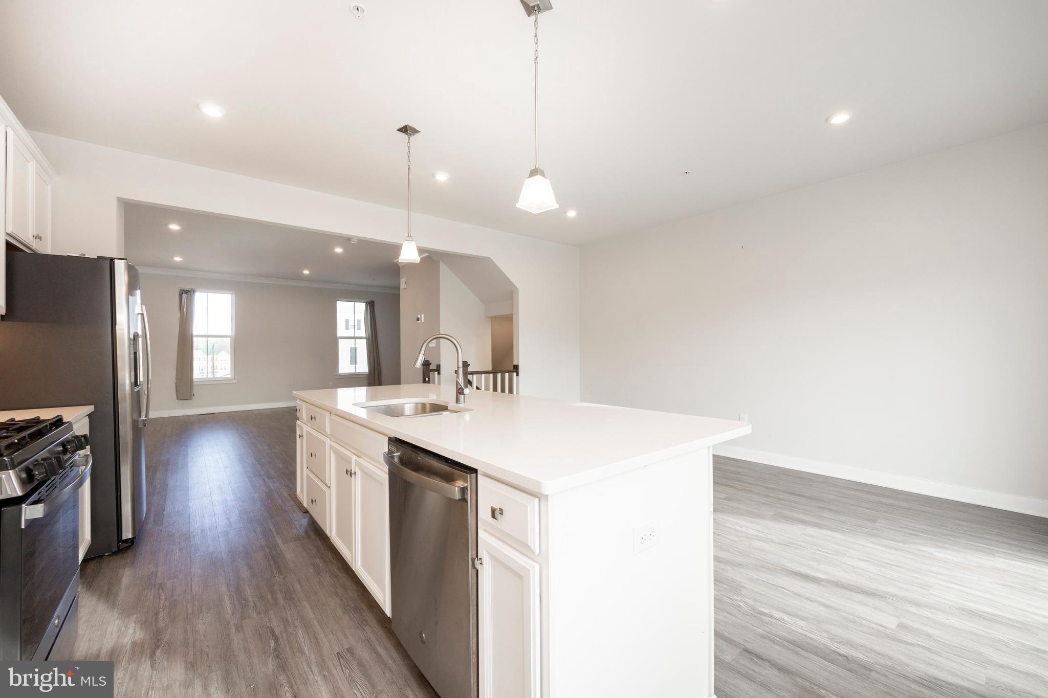 MAPLEVIEW - Residential Lease
