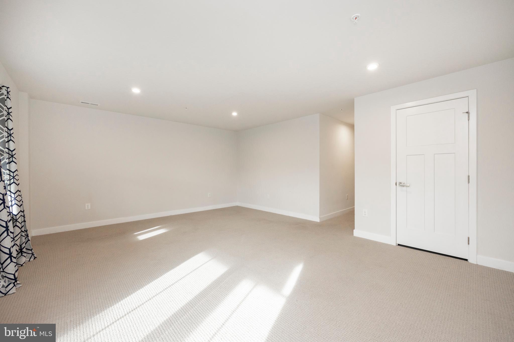 MAPLEVIEW - Residential Lease