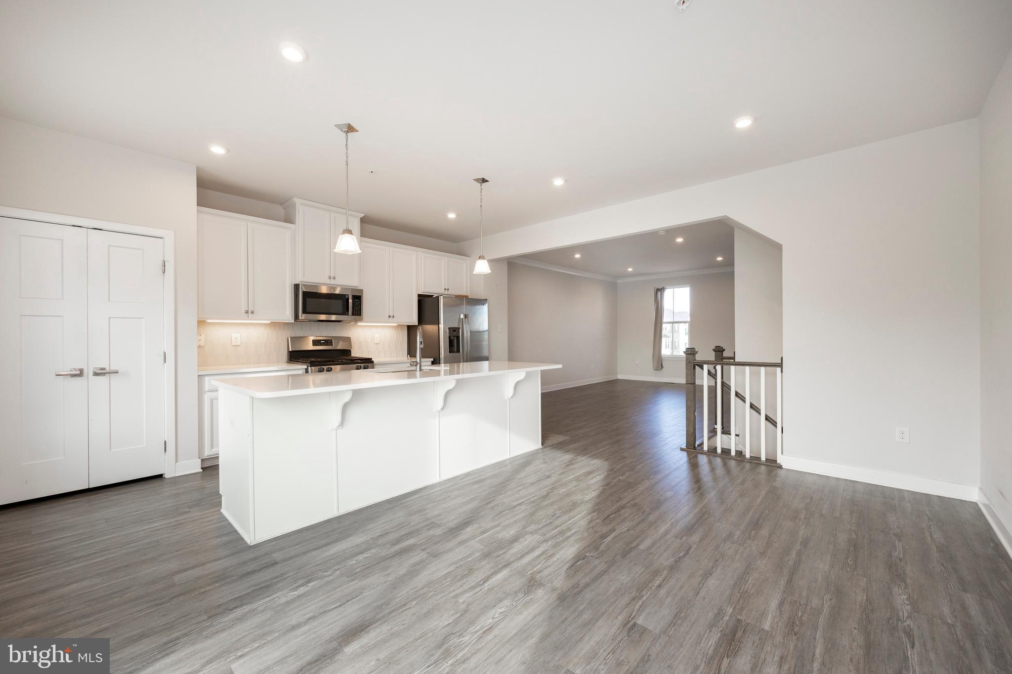 MAPLEVIEW - Residential Lease