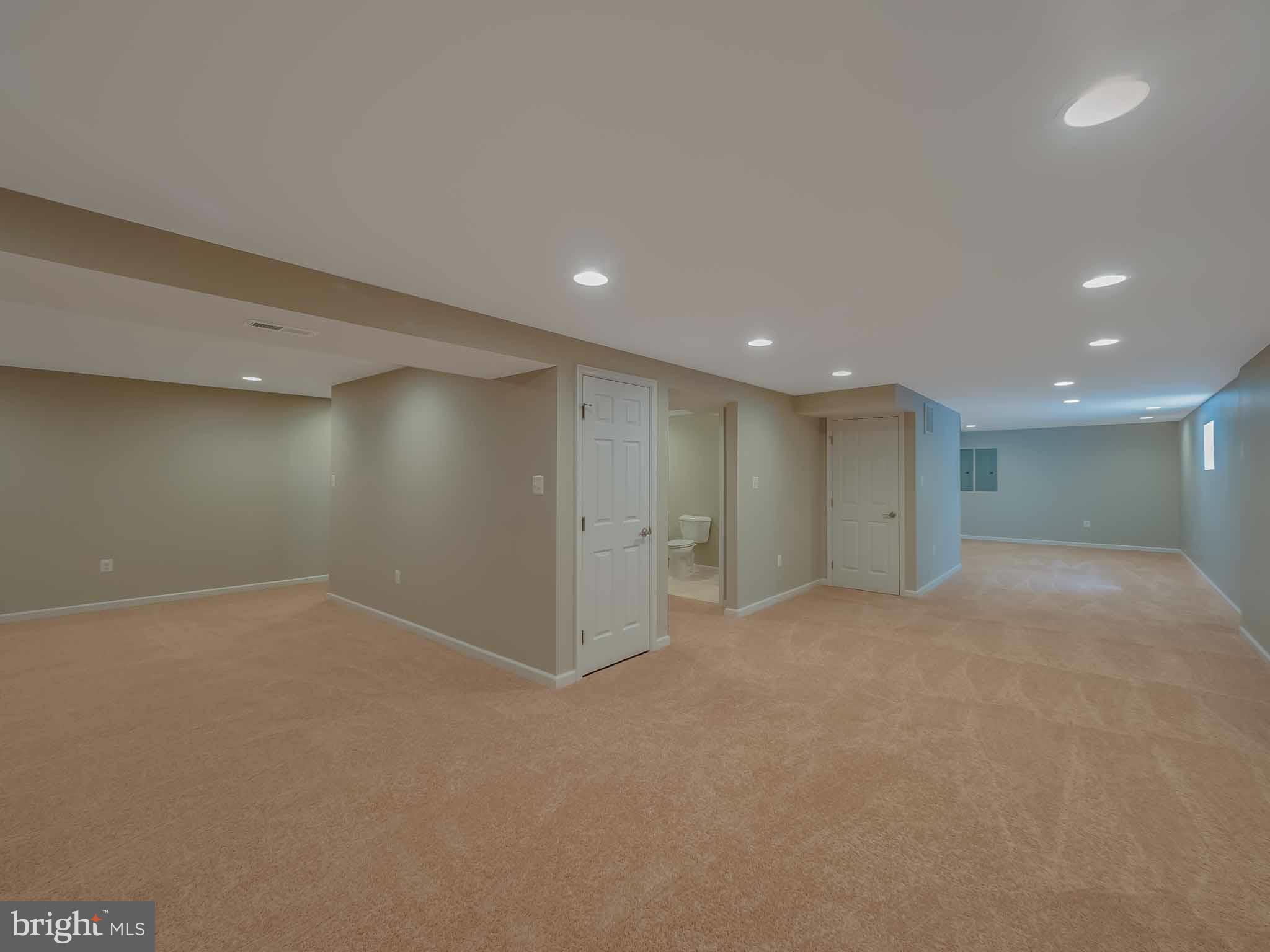 COVE LAKE - Residential