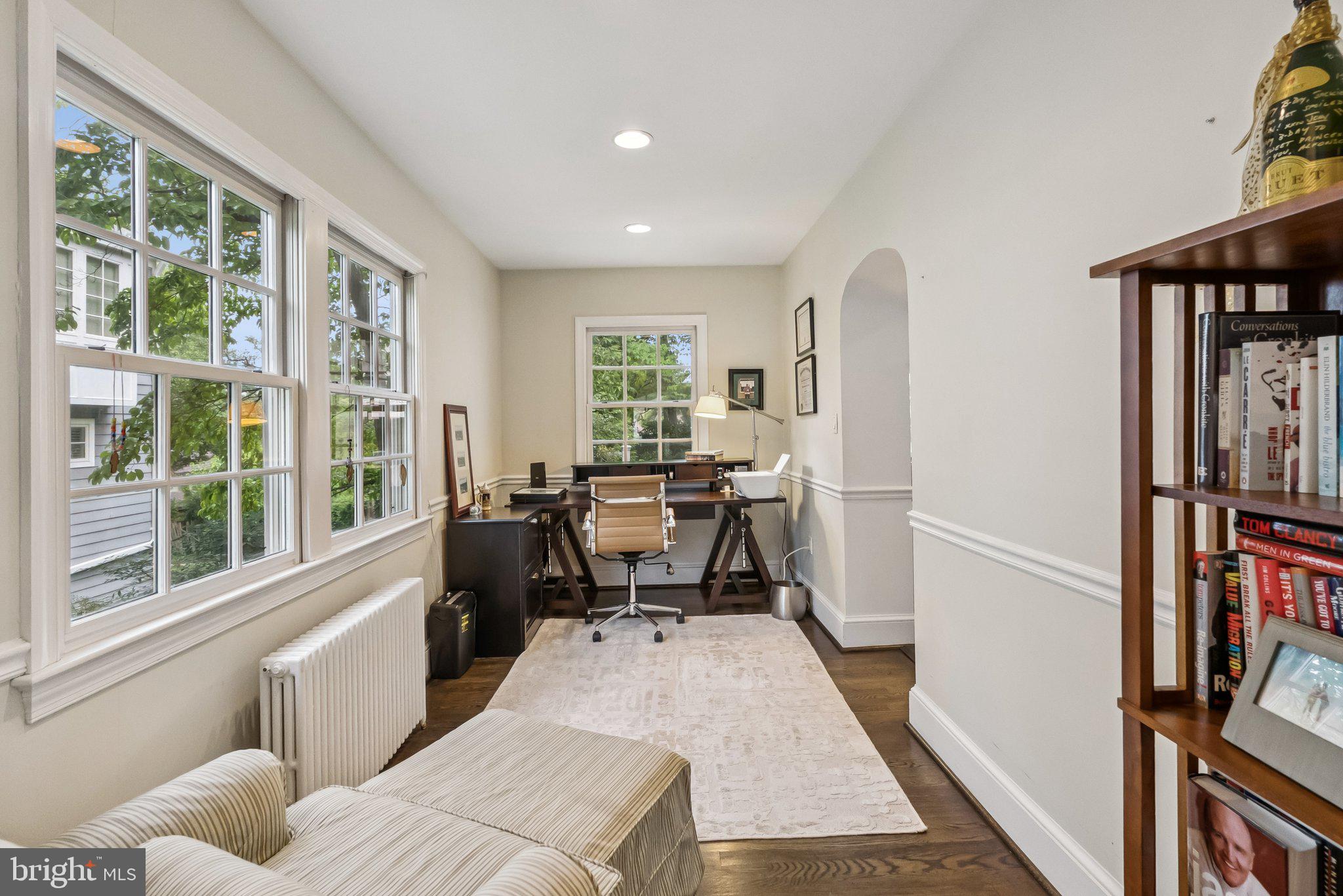 GREENWICH FOREST - Residential