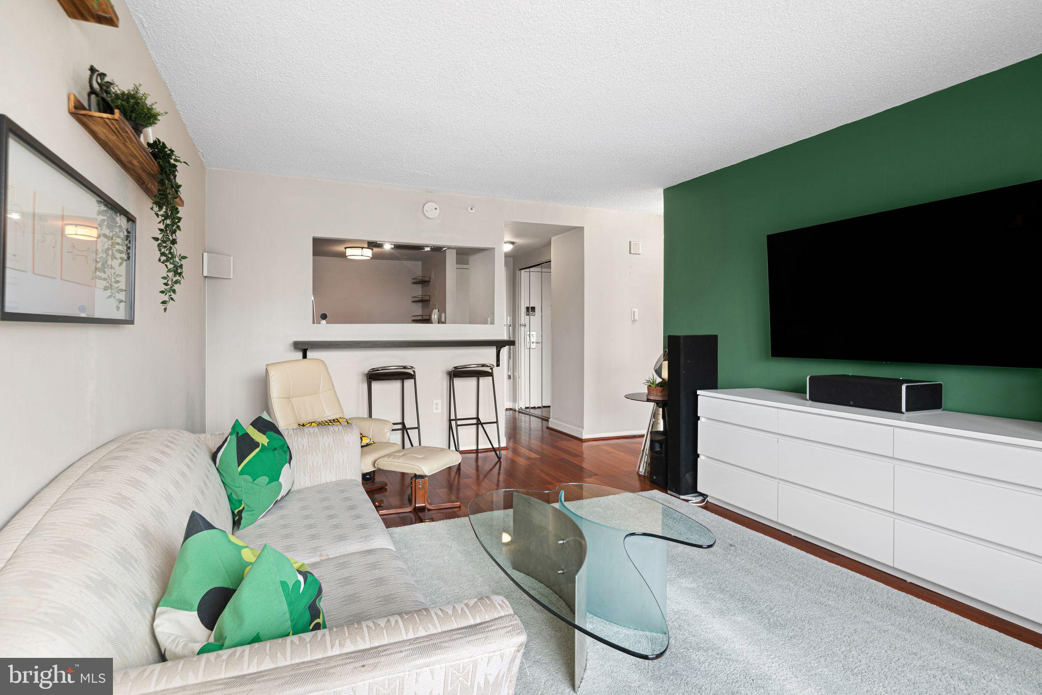 ART MUSEUM AREA - Residential