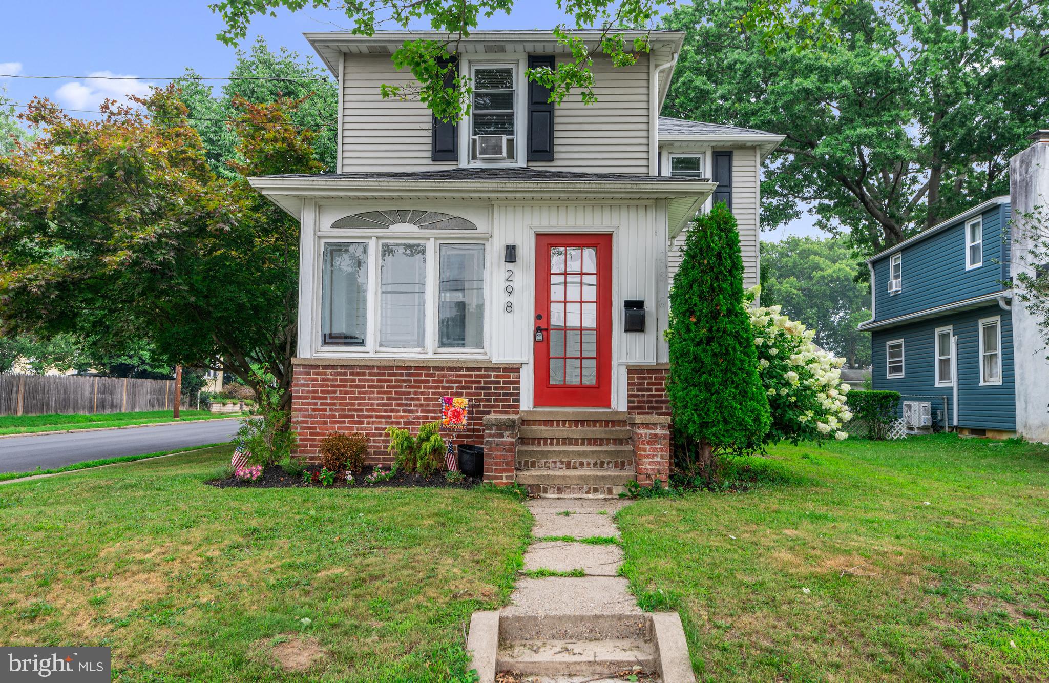 Welcome to this charming 3-bedroom, 1.5-bath home on a desirable corner lot in Morrisville Borough! Before entering, you'll be welcomed by a cozy enclosed front porch, perfect for enjoying your morning coffee or relaxing after a long day. Inside, you'll find a bright and spacious living room, an eat-in kitchen, and a convenient laundry area just off the kitchen. Upstairs offers three comfortable bedrooms and a full bath, while the main level features a convenient half bath. Outside, enjoy the added yard space and curb appeal that come with a corner lot. Conveniently located near parks, shopping, restaurants, schools, and major commuting routes, this home is ready for its next owner!