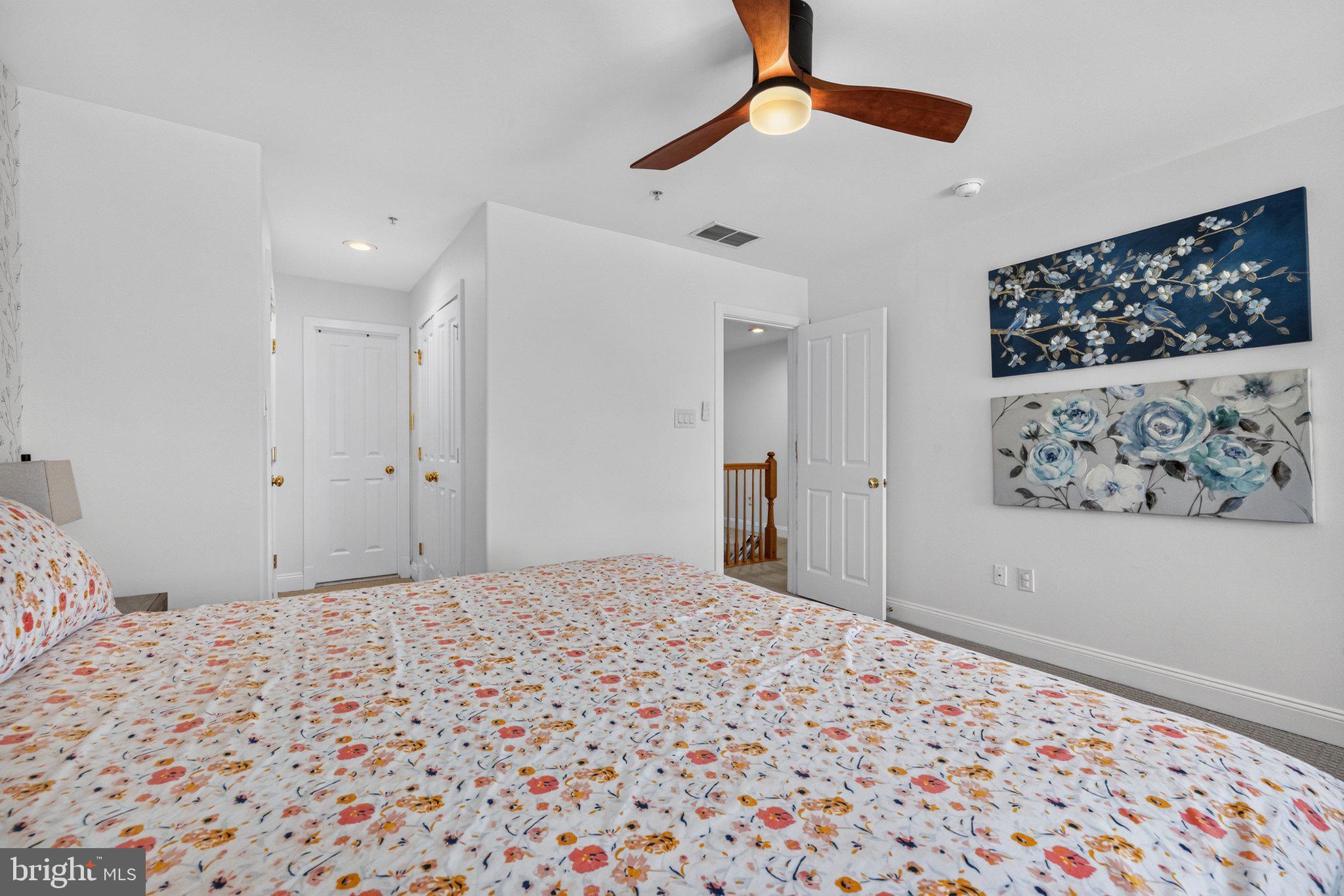 STONE LAKE - Residential