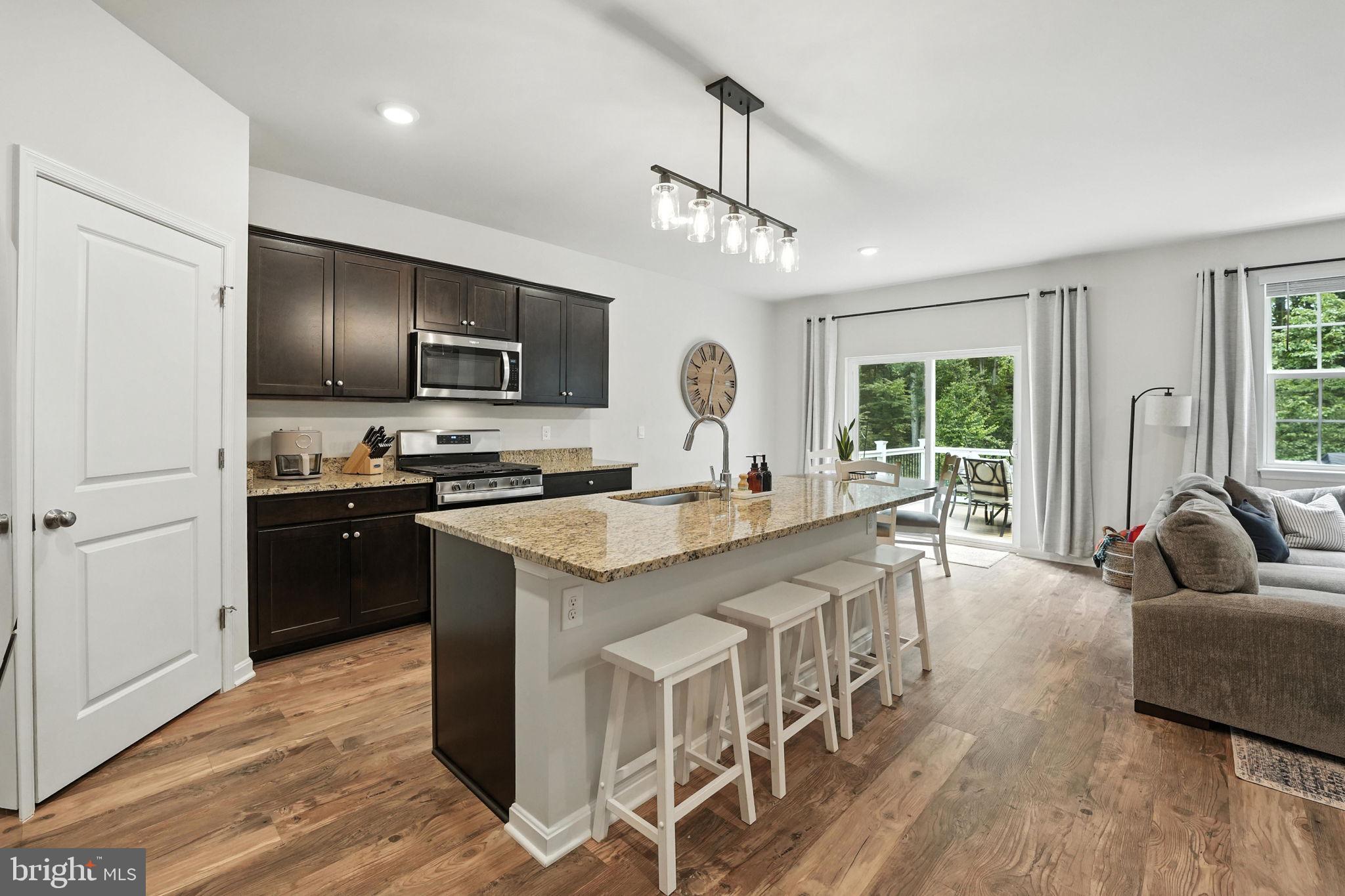 AQUIA OVERLOOK - Residential