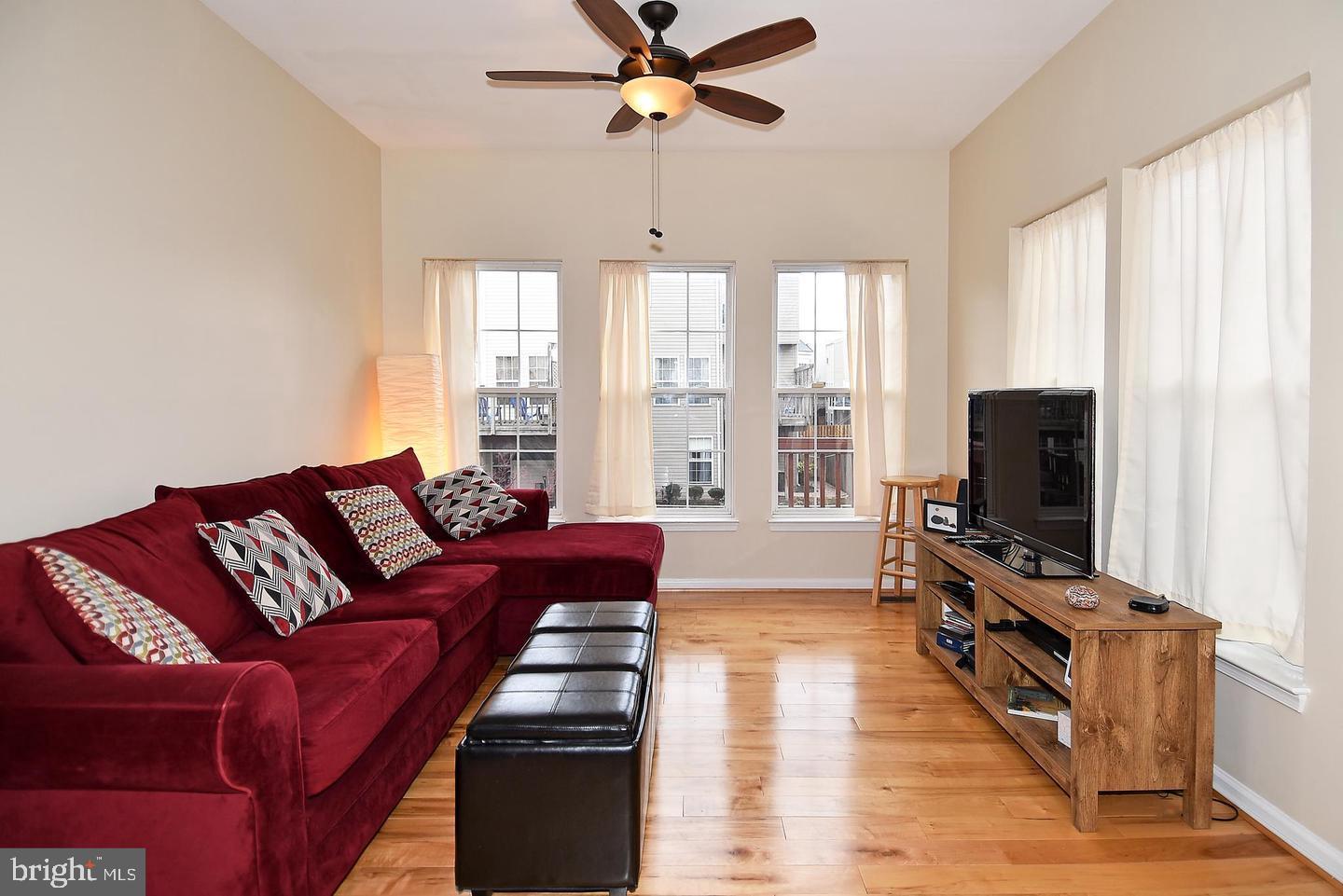 SOUTH RIDING - Residential Lease