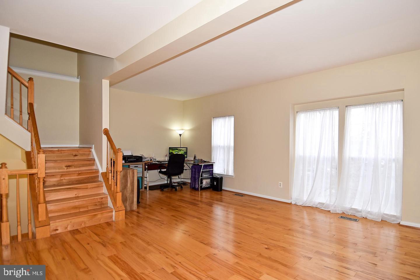SOUTH RIDING - Residential Lease