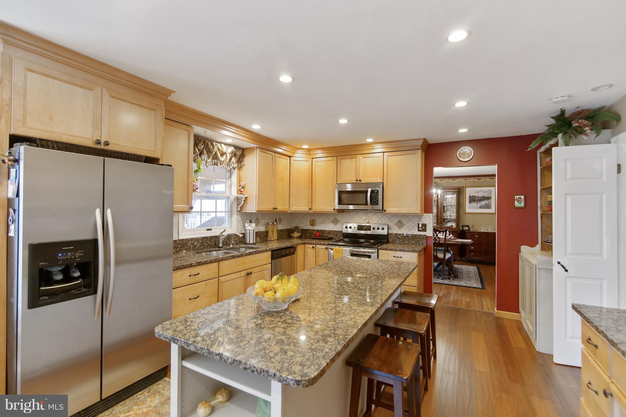 GUNNERS LAKE VILLAGE - Residential