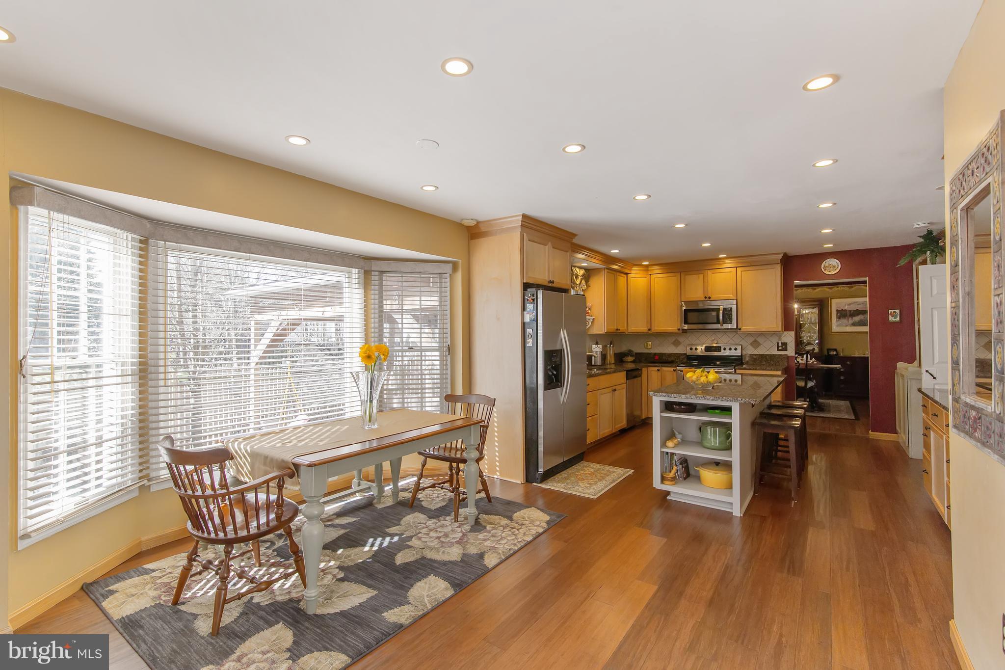 GUNNERS LAKE VILLAGE - Residential