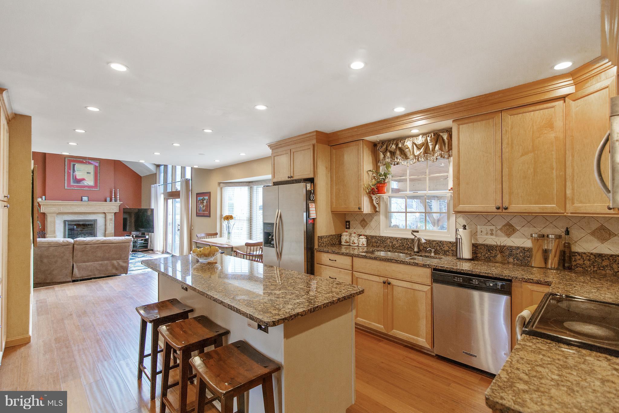 GUNNERS LAKE VILLAGE - Residential